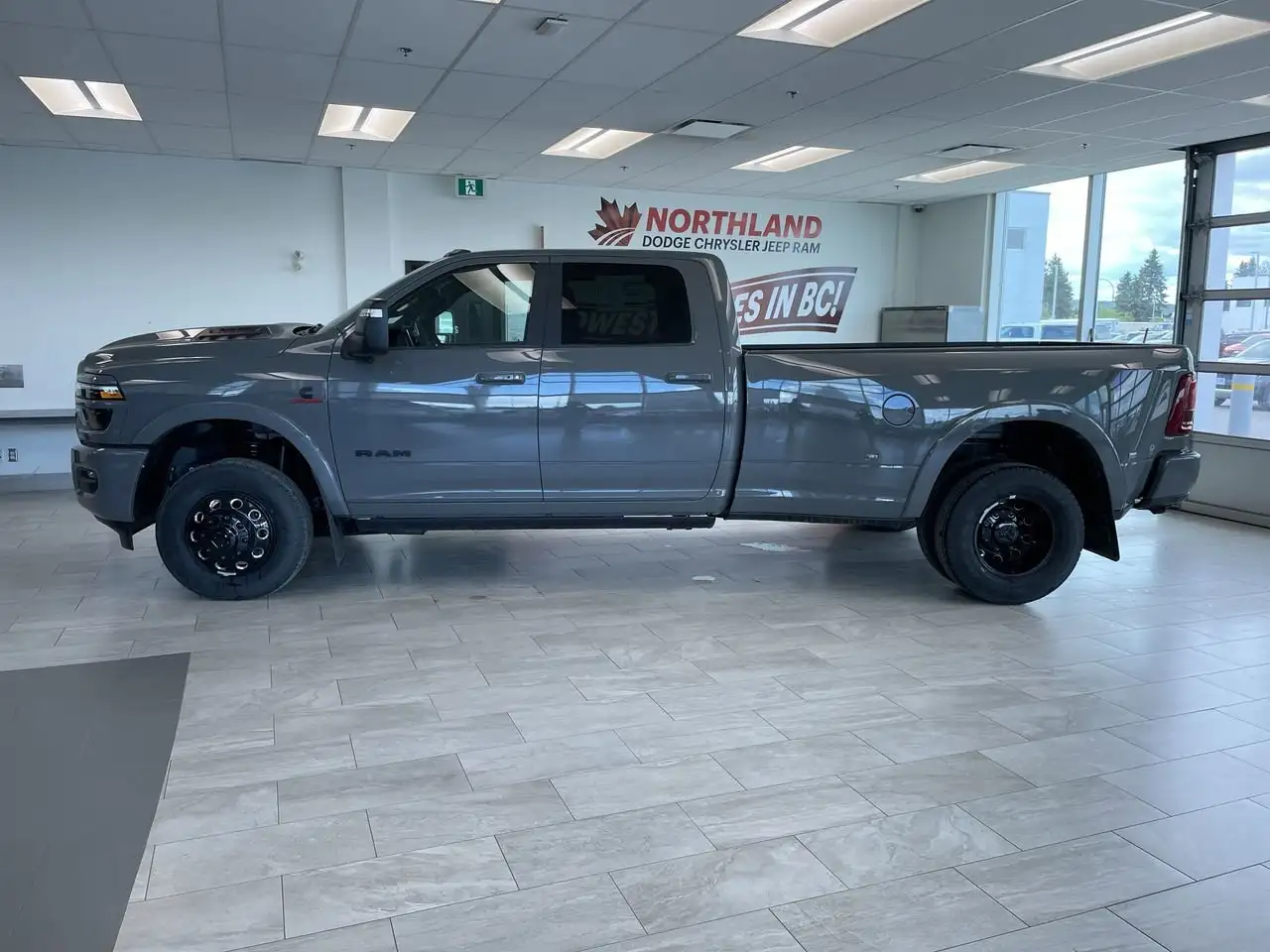 RAM 3500 снимка RAM 3500