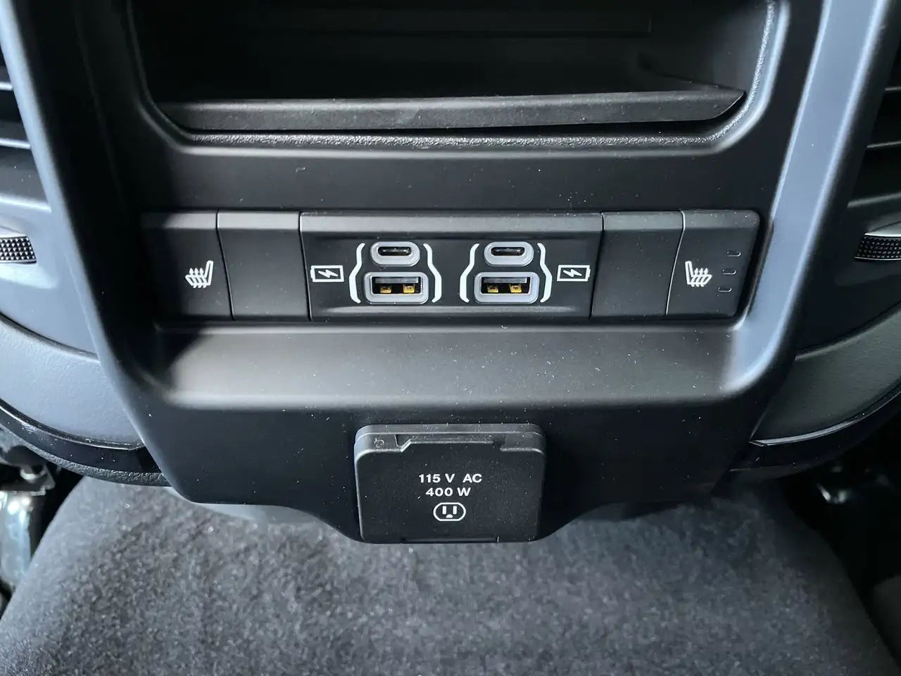 RAM 3500 снимка RAM 3500