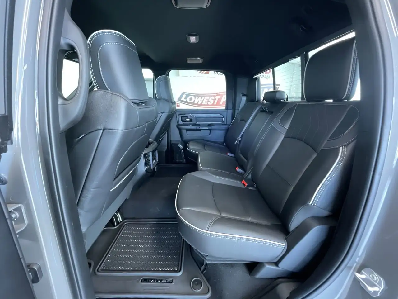 RAM 3500 снимка RAM 3500