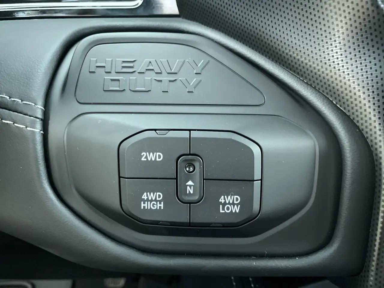 RAM 3500 снимка RAM 3500