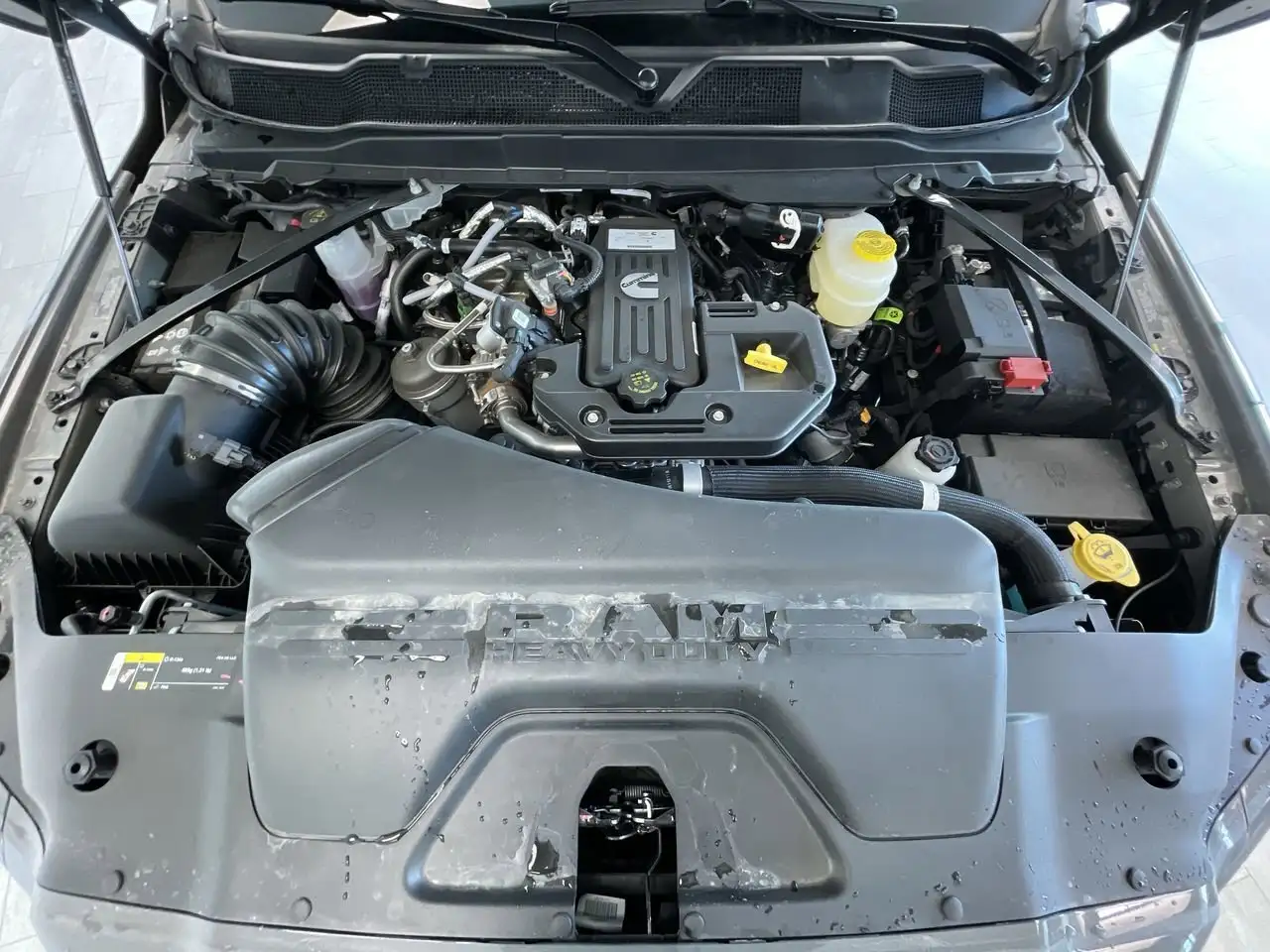 RAM 3500 снимка RAM 3500