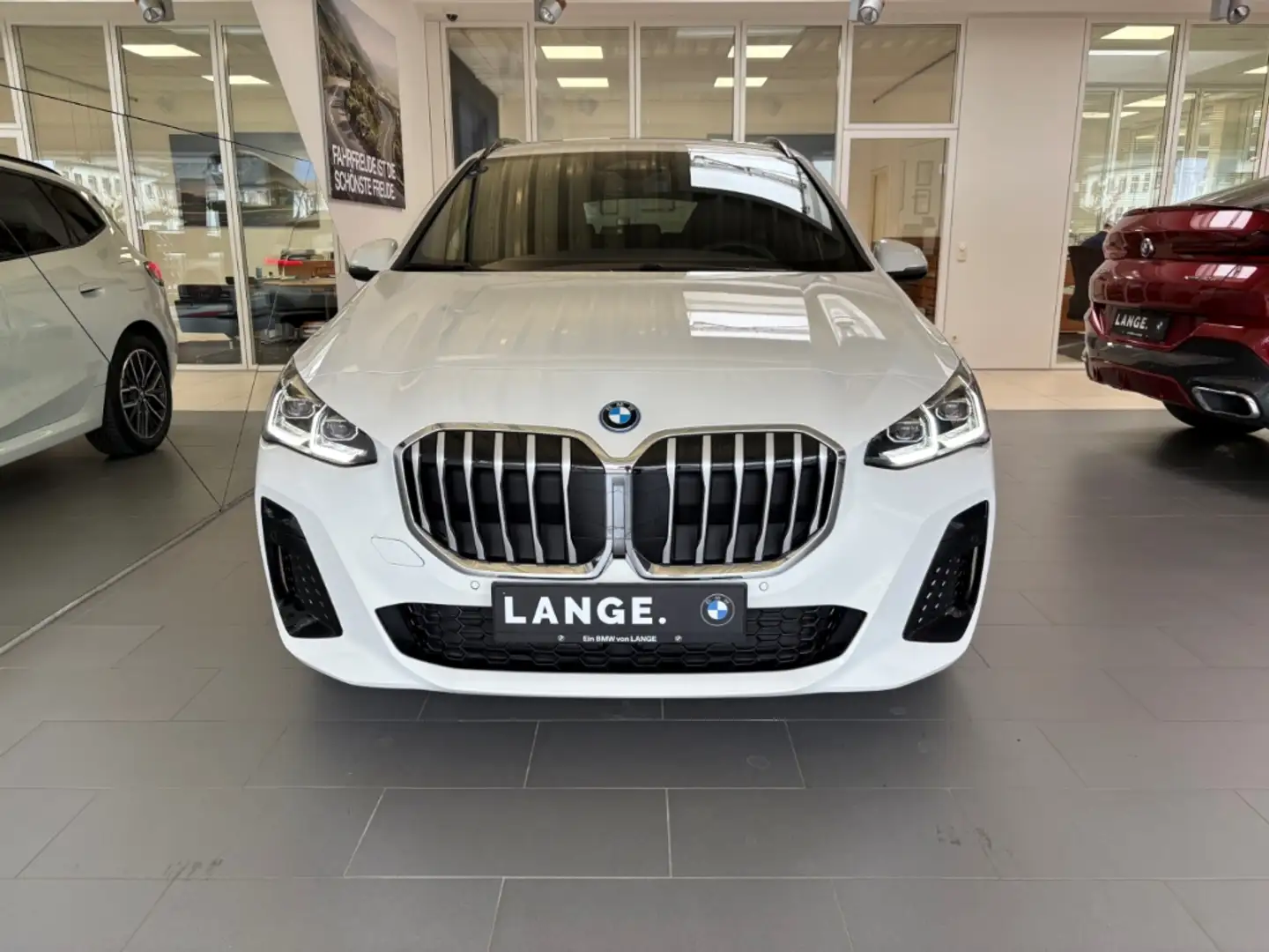 BMW 225 Active Tourer xDrive M Sport AHK Pano HiFi LRH Blanc - 2