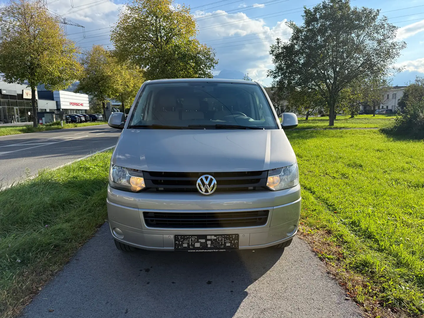 Volkswagen T5 Transporter Kombi lang 4Motion Beige - 2
