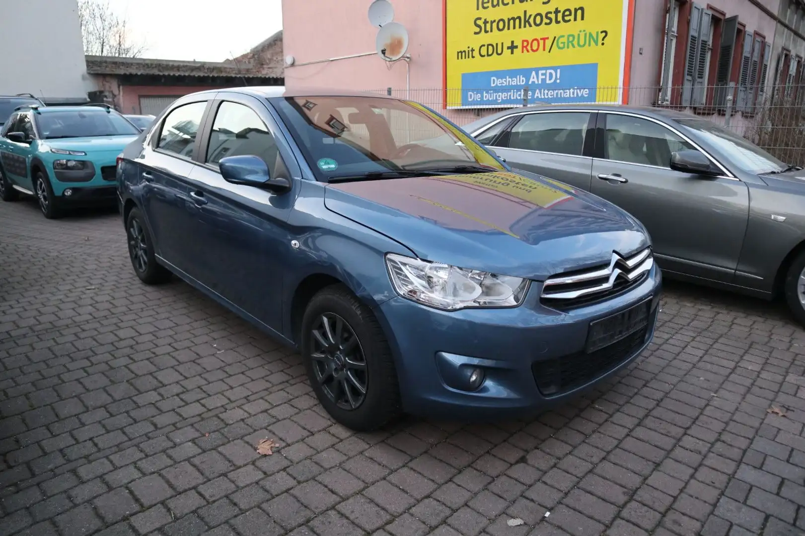 Citroen C-Elysée PureTech 82 Selection Klima Scheckheft Blau - 1