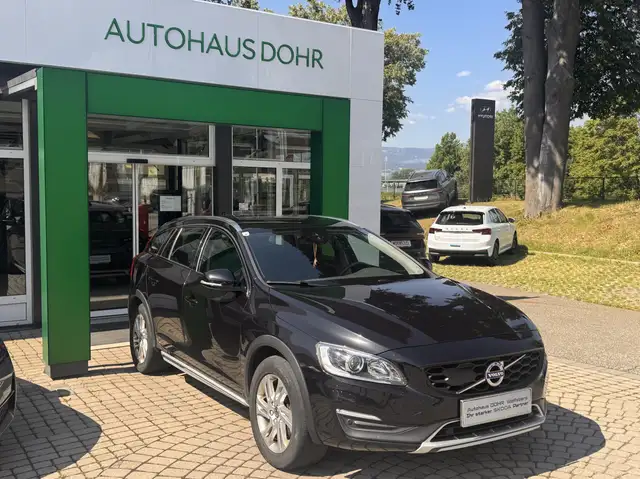 Volvo V60 Cross Country Plus AWD