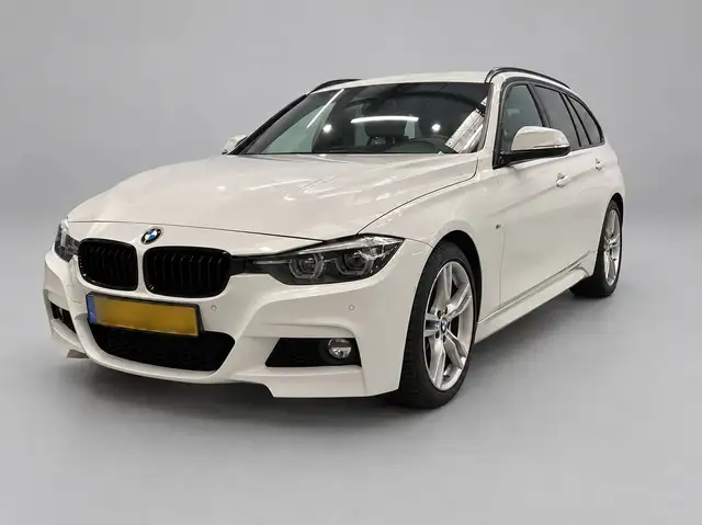 BMW 318 BMW 318i M Sport Shadow