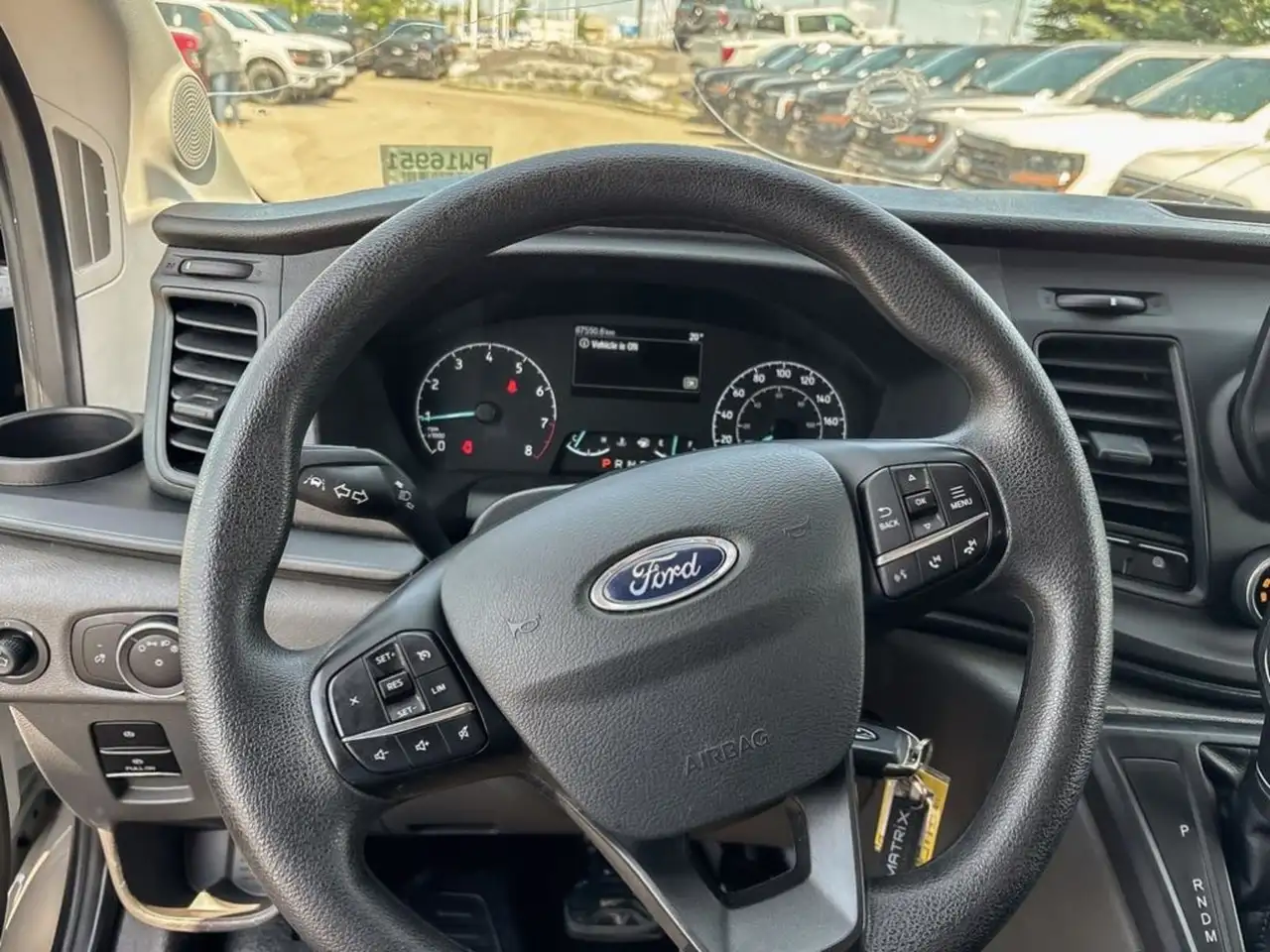 Ford Transit Cargo Van снимка Ford Transit Cargo Van