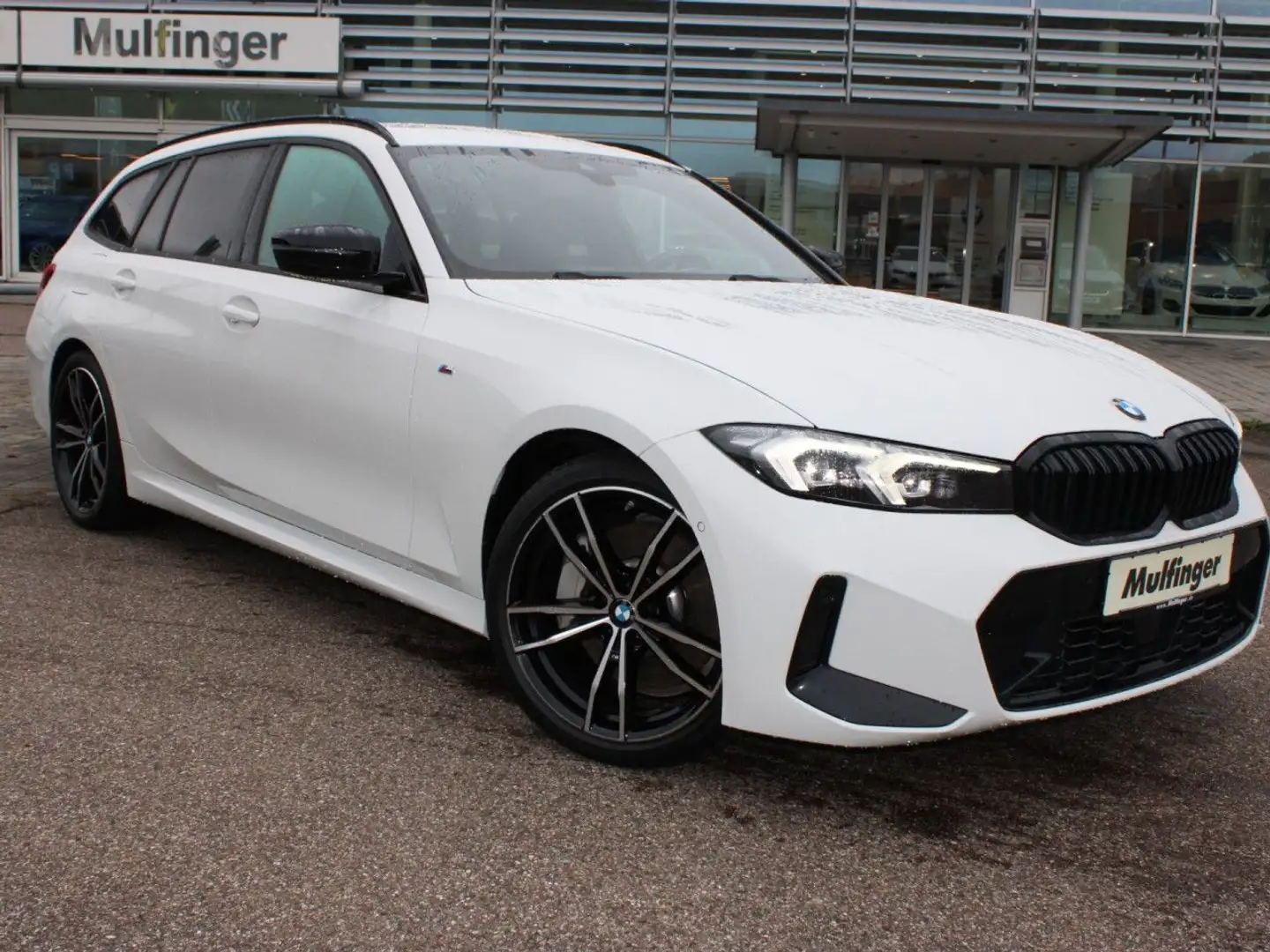 BMW 330 d T. xDr. M Sport LCI Widscreen ACC Kamera Navi Weiß - 2