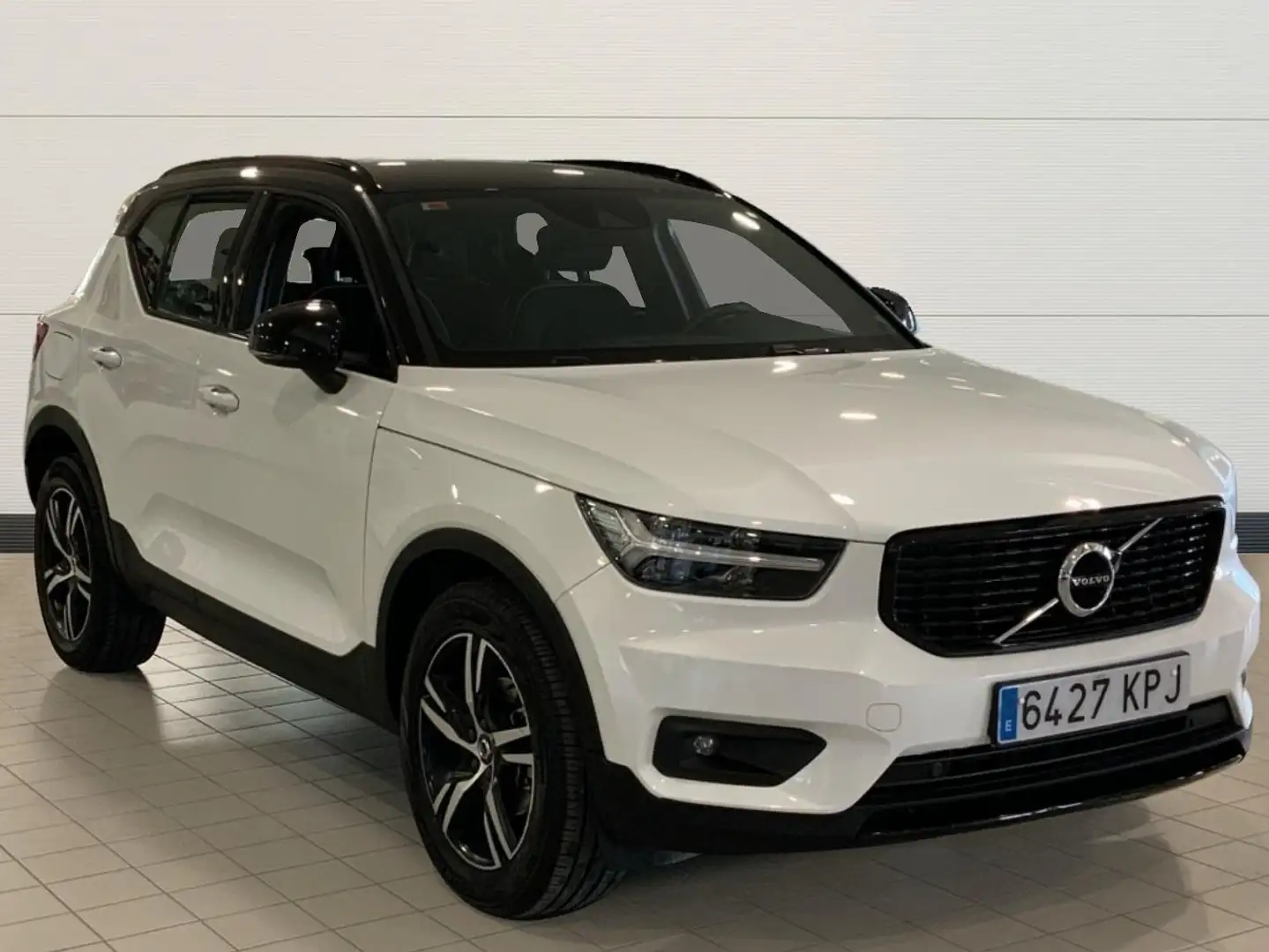 Volvo XC40 - 1