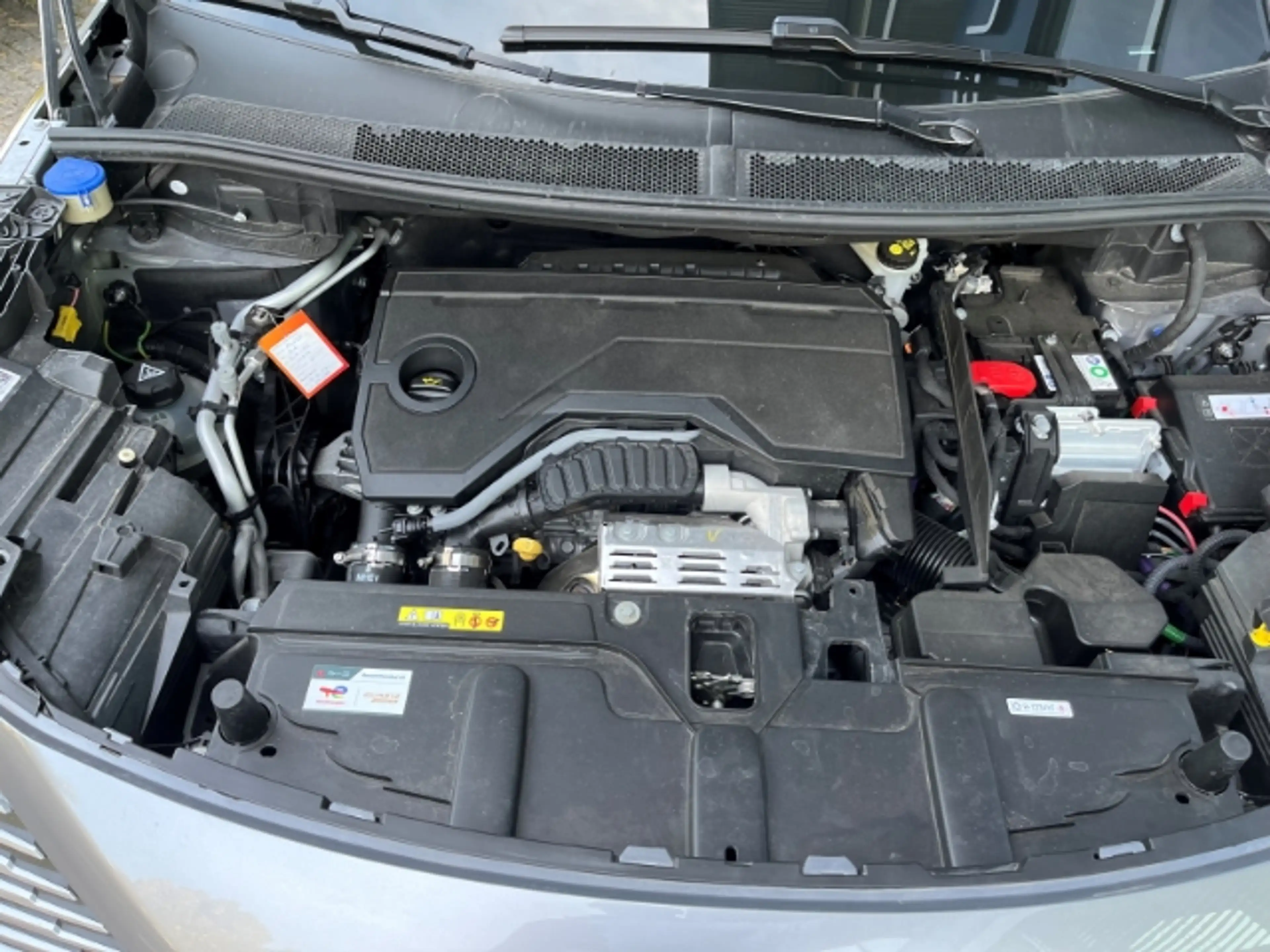 Peugeot 3008 Hybrid 136 GT Navi LED ACC Klima SHZ LM-Felgen — photo 15