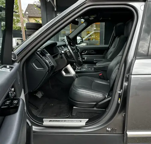 Land Rover Range Rover view 15