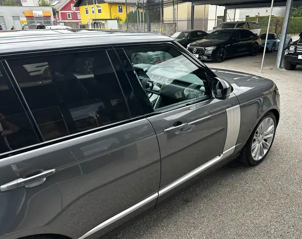 Land Rover Range Rover view 13
