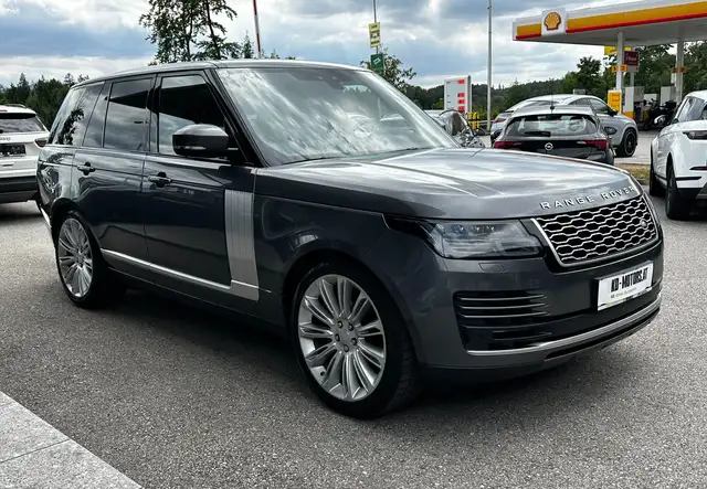Land Rover Range Rover view 3