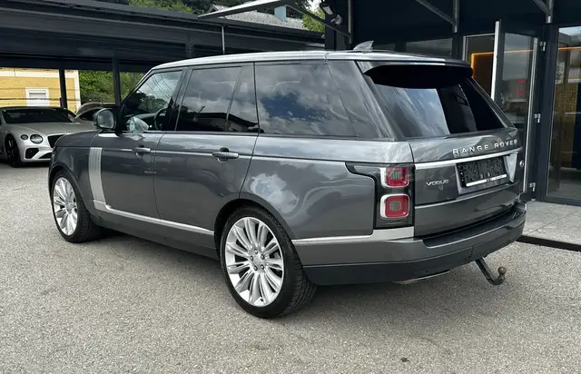 Land Rover Range Rover view 10