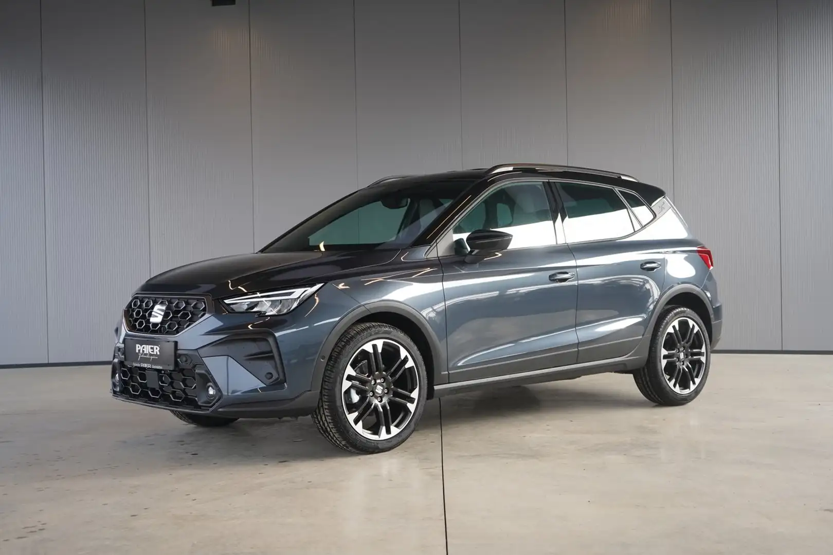 SEAT Arona FR 1.0 TSI Grau - 2