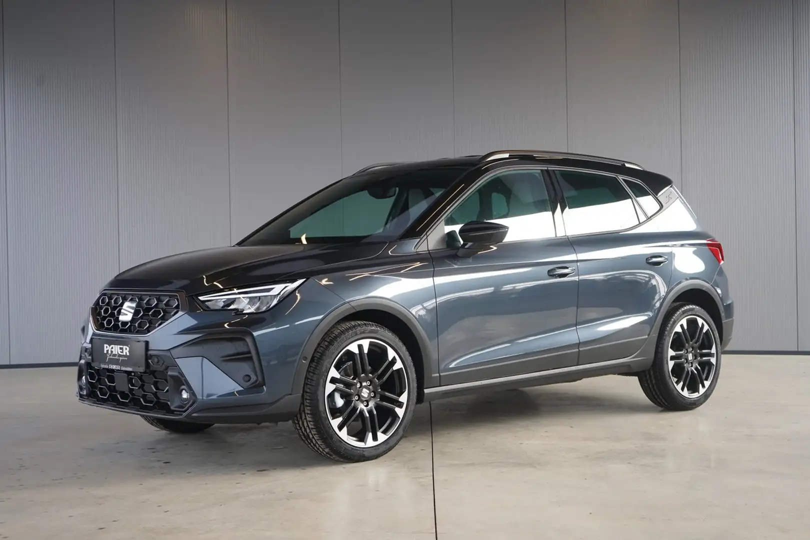 SEAT Arona FR 1.0 TSI Grau - 1