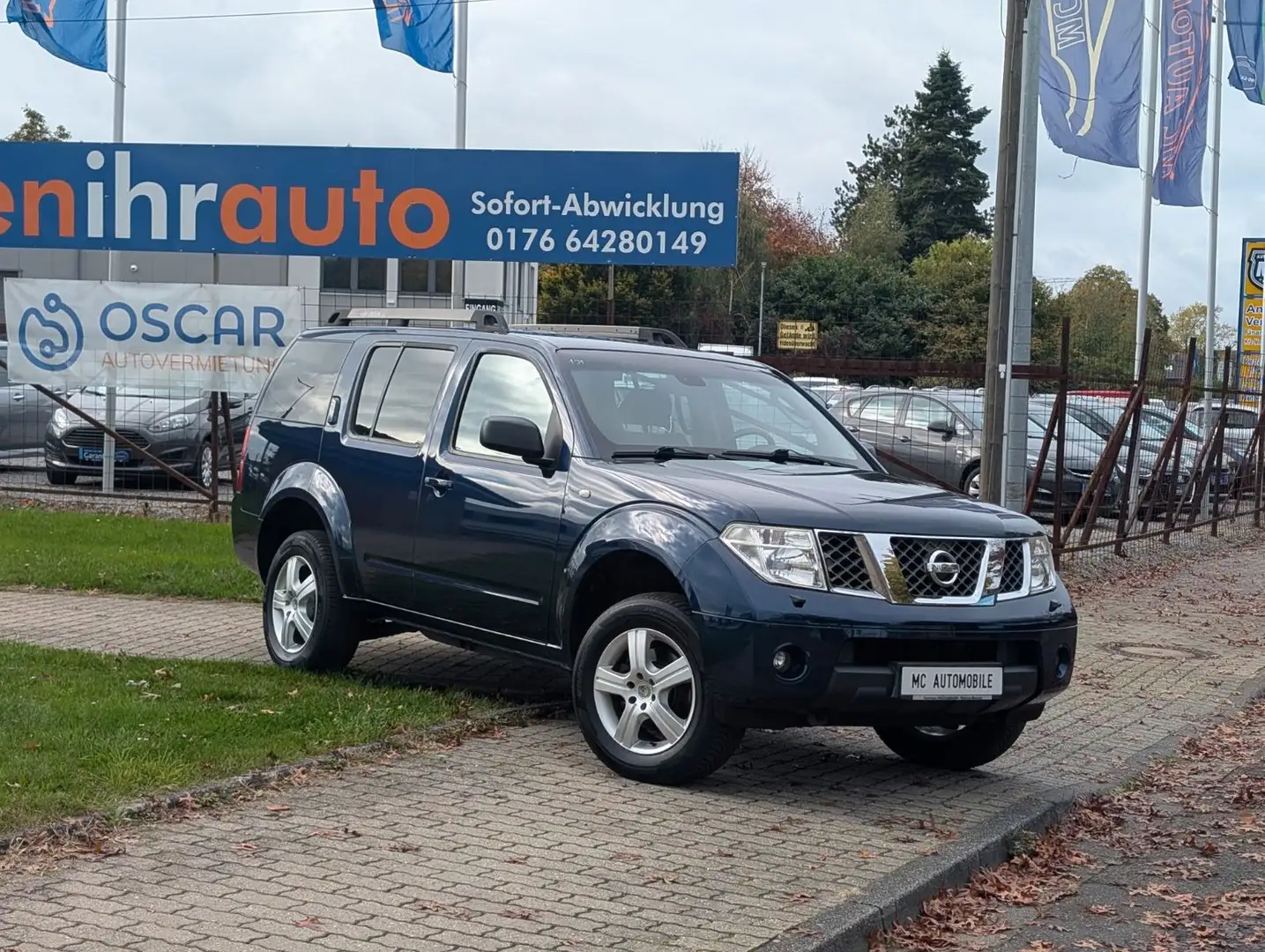 Nissan Pathfinder 2.5 dCi Elegance*AUTOMATIK*1-HAND*7-SITZE*AHK !! Albastru - 2