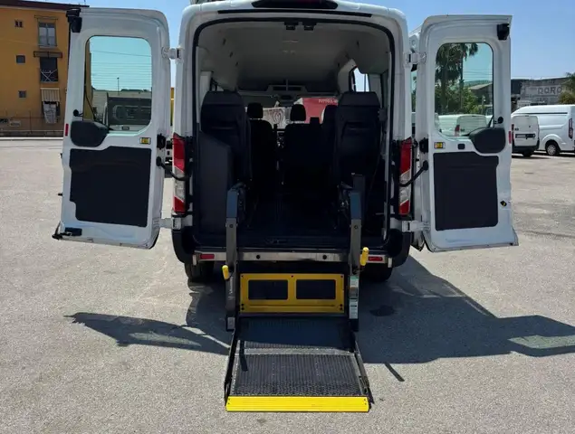 Ford Transit 2.0Hybrid 130cv L2H2 TRASPORTO DISABILI