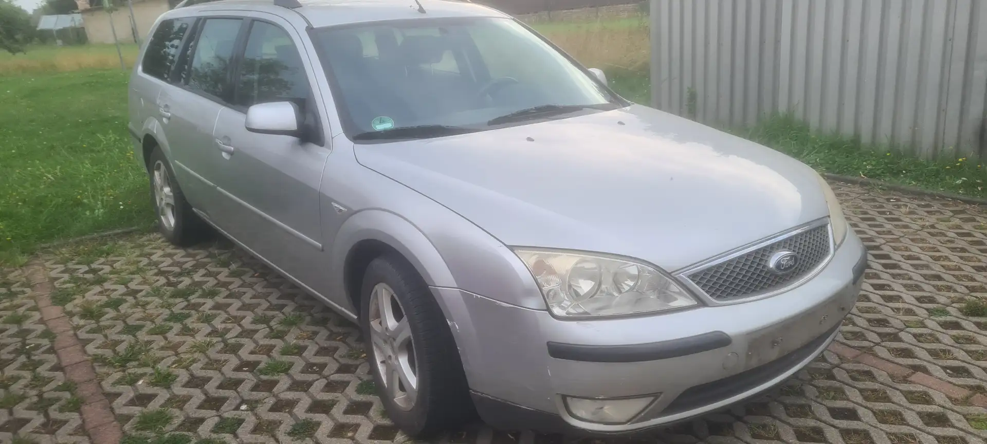 Ford Mondeo Lim. Ghia Argent - 1