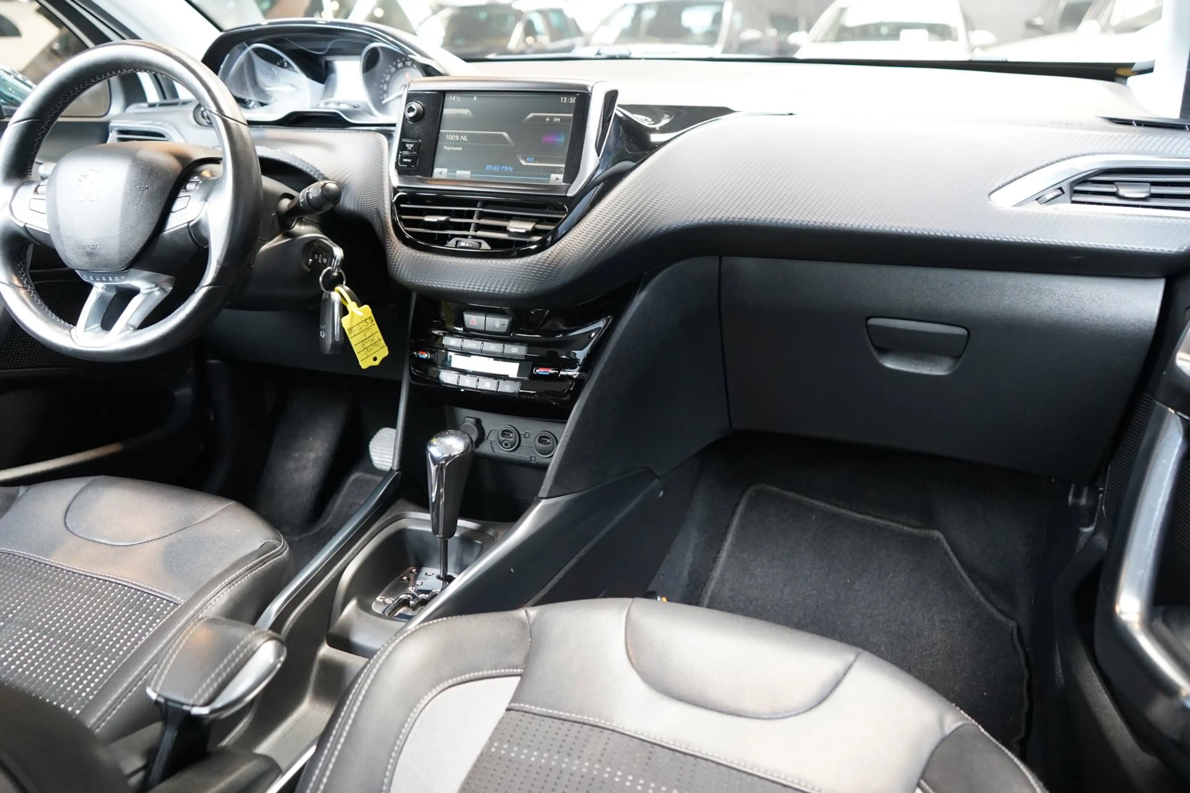 Peugeot 2008 1.6 VTi Allure | AUTOMAAT | CRUISE | TREKHAAK | PD — photo 11