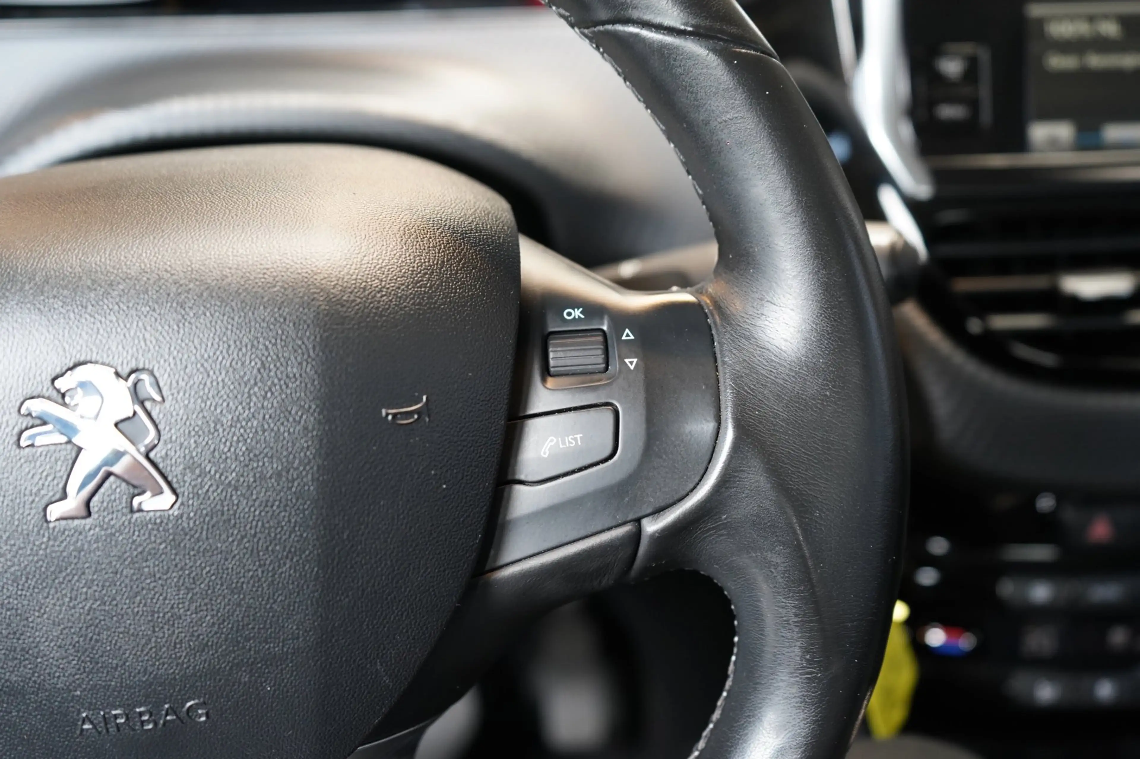 Peugeot 2008 1.6 VTi Allure | AUTOMAAT | CRUISE | TREKHAAK | PD — photo 19