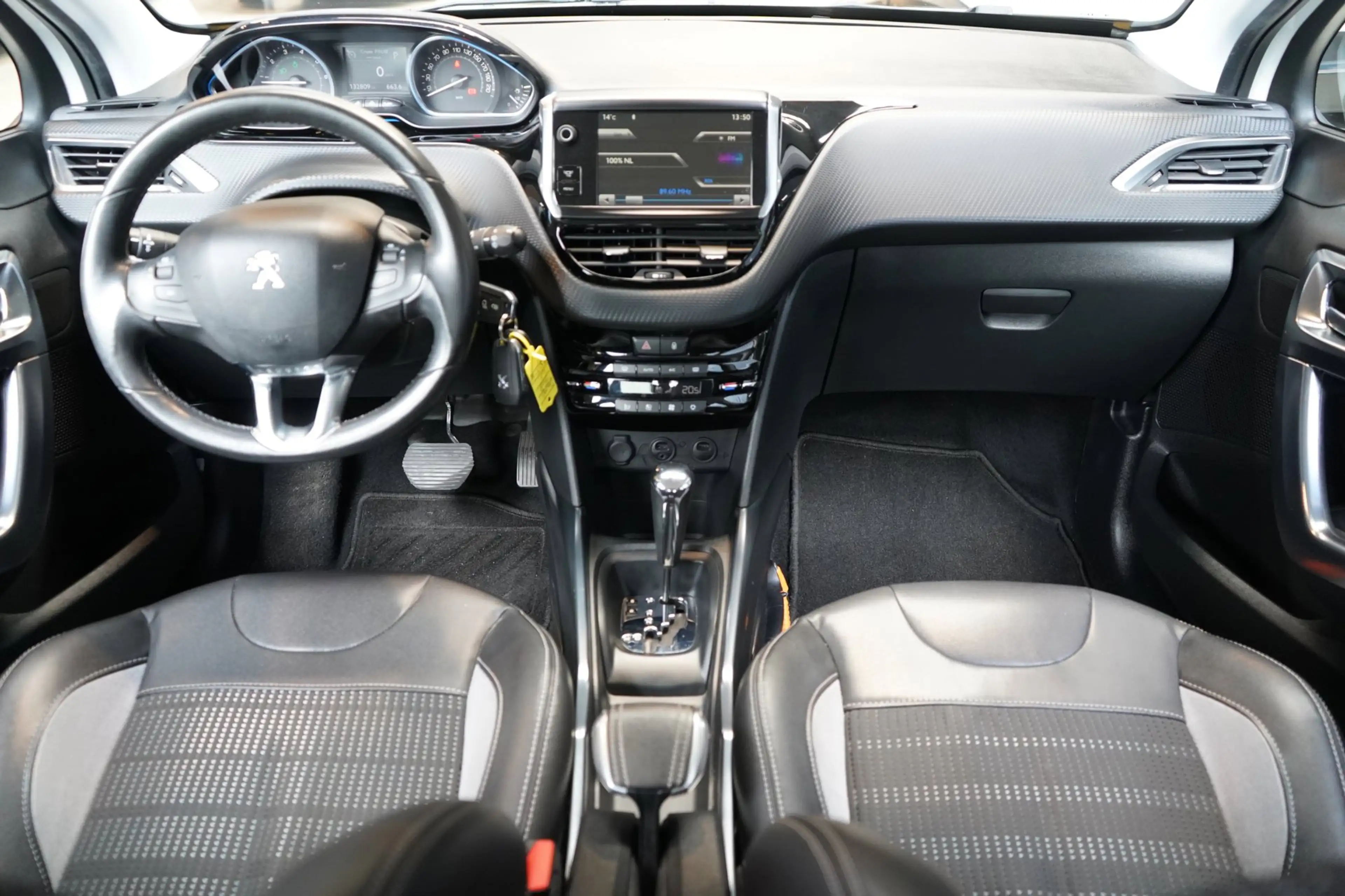 Peugeot 2008 1.6 VTi Allure | AUTOMAAT | CRUISE | TREKHAAK | PD — photo 2