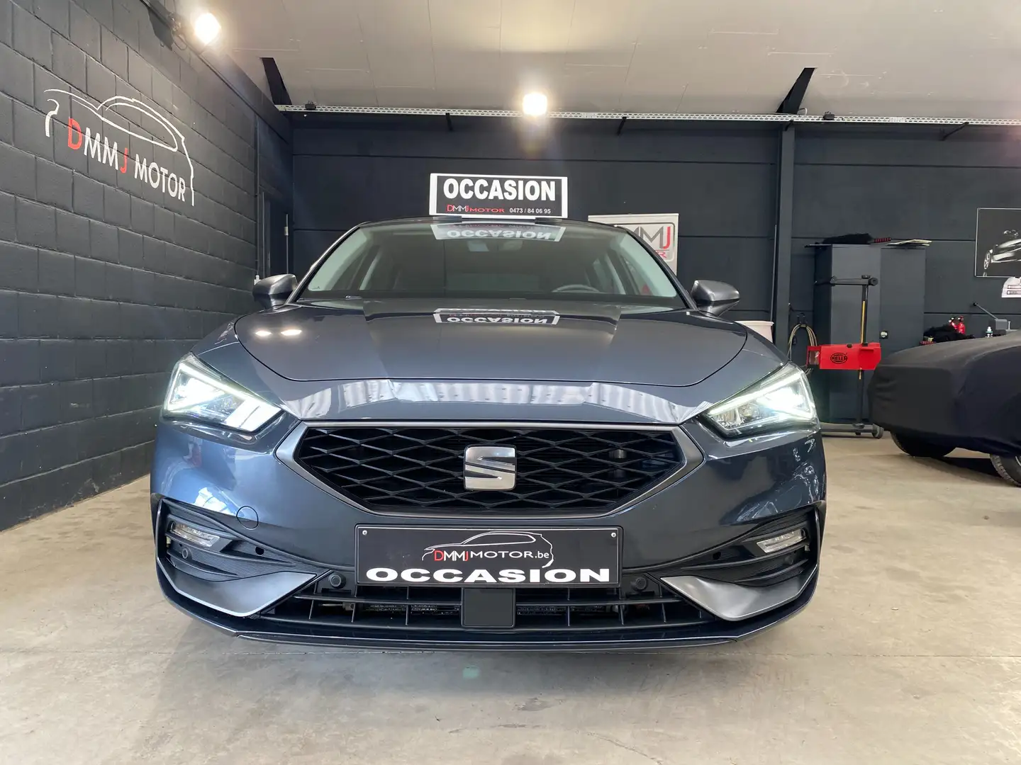 SEAT Leon 1.5 eTSI MHEV FR DSG (EU6AP) Grijs - 2