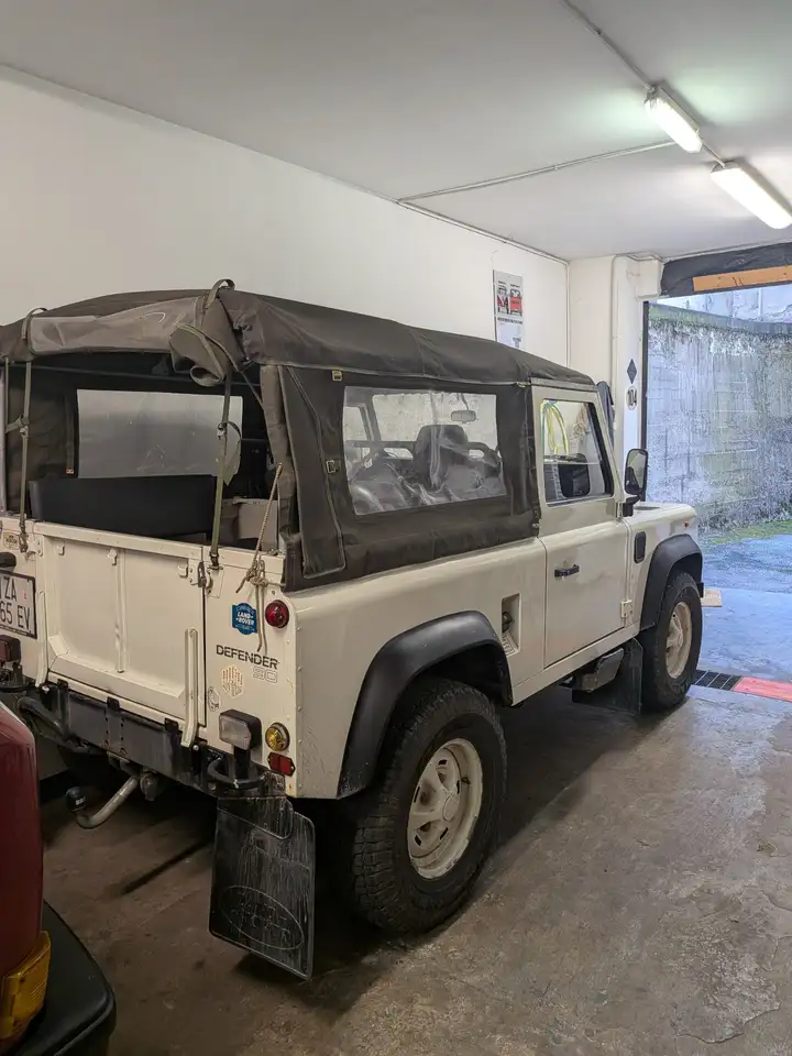 Land Rover Defender 90 2.5 tdi Soft & Hard Top, foto 2