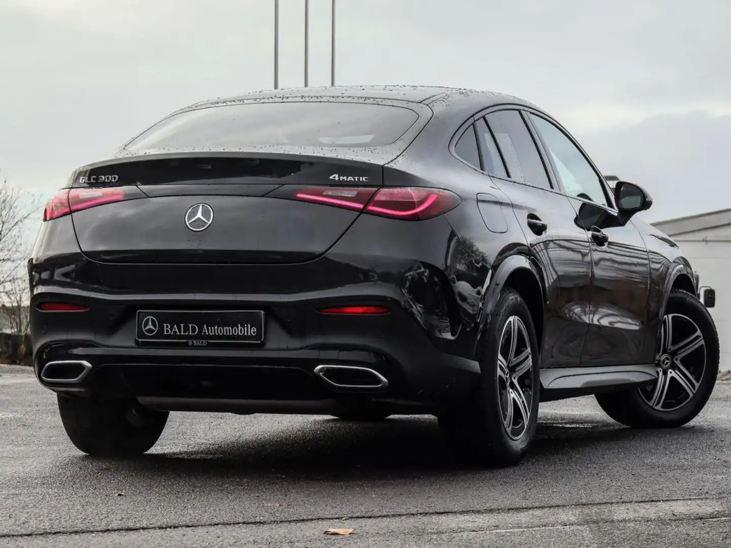 Mercedes-Benz GLC 300 4MATIC Coupé AMG-Sport+Burm+Pano+Digital Grau - 2