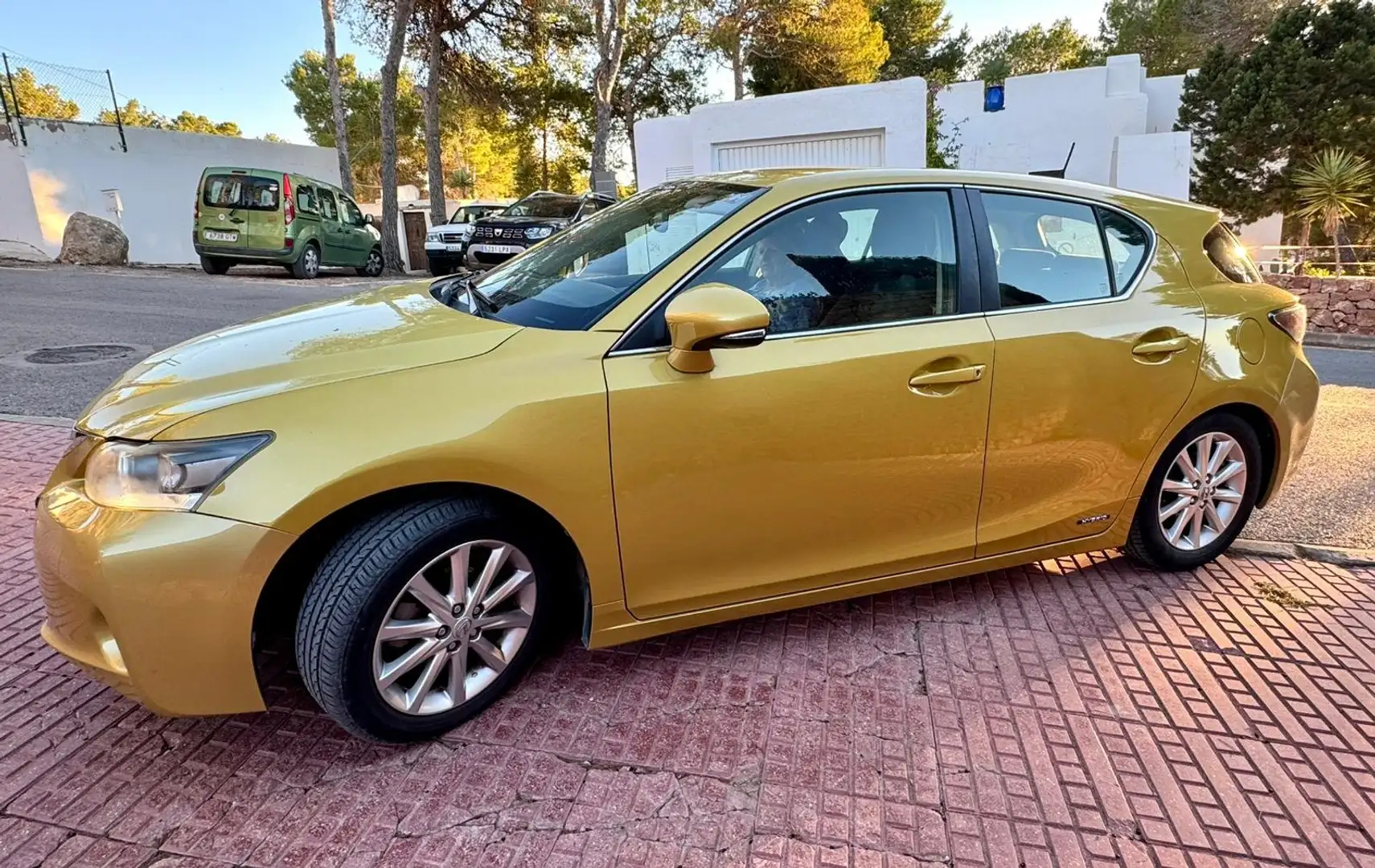Lexus CT 200h CT 200h Hybrid Drive Hybrid Drive Amarillo - 1