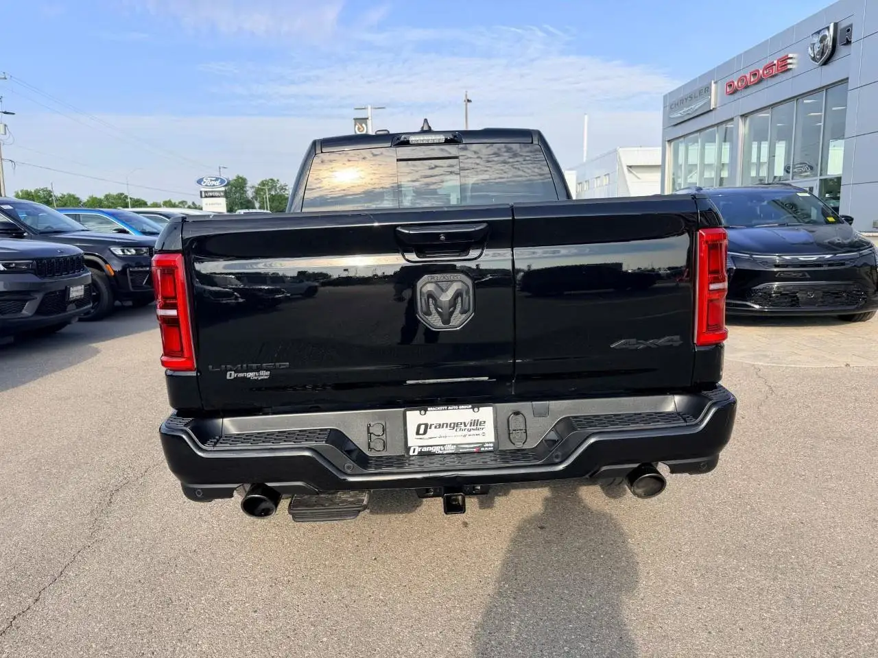 RAM 1500 снимка RAM 1500