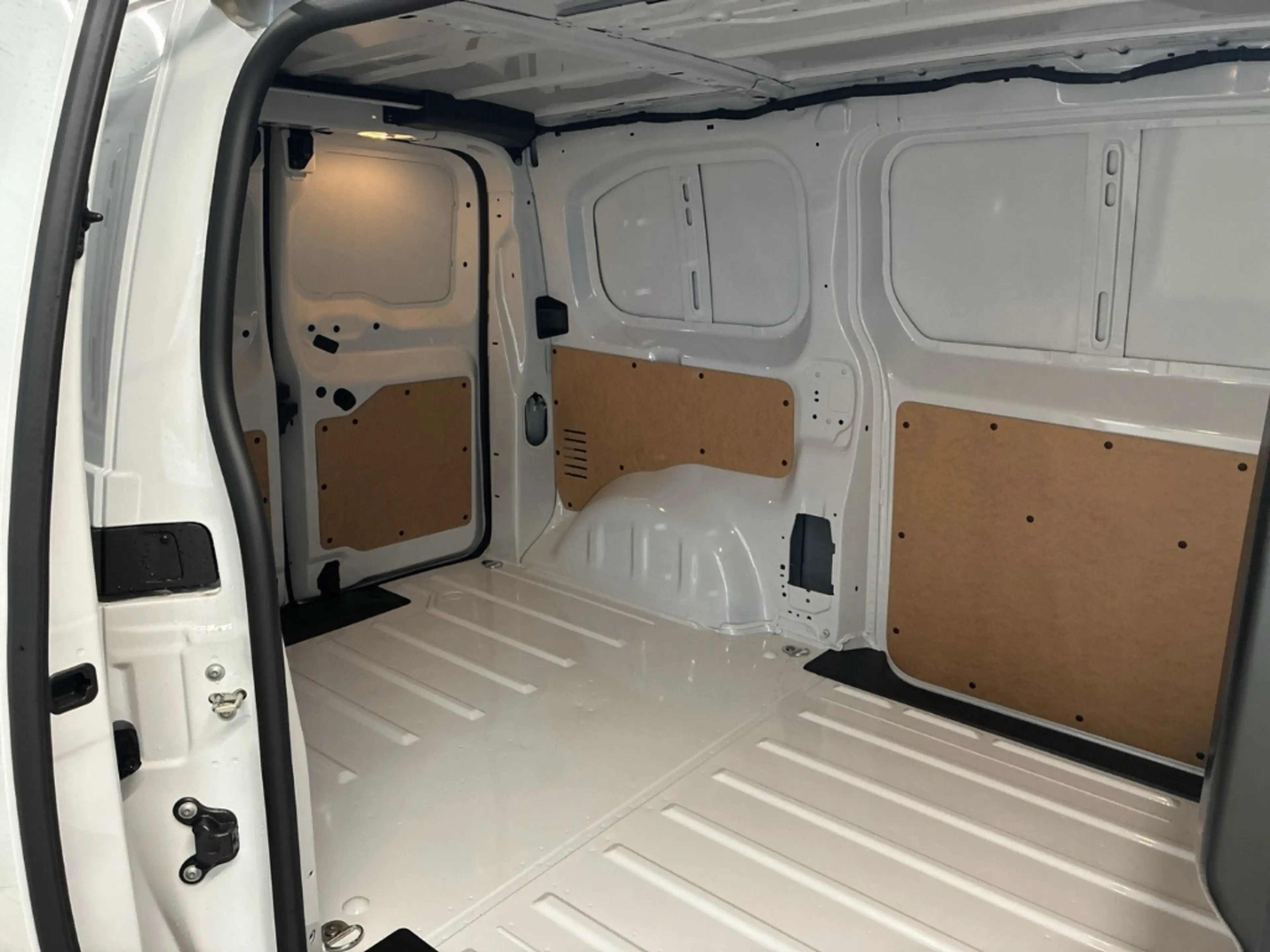 Citroen Jumpy Kasten 2.2 D180 M (L2) AT8 LED PDC KAM KLIMA — photo 6