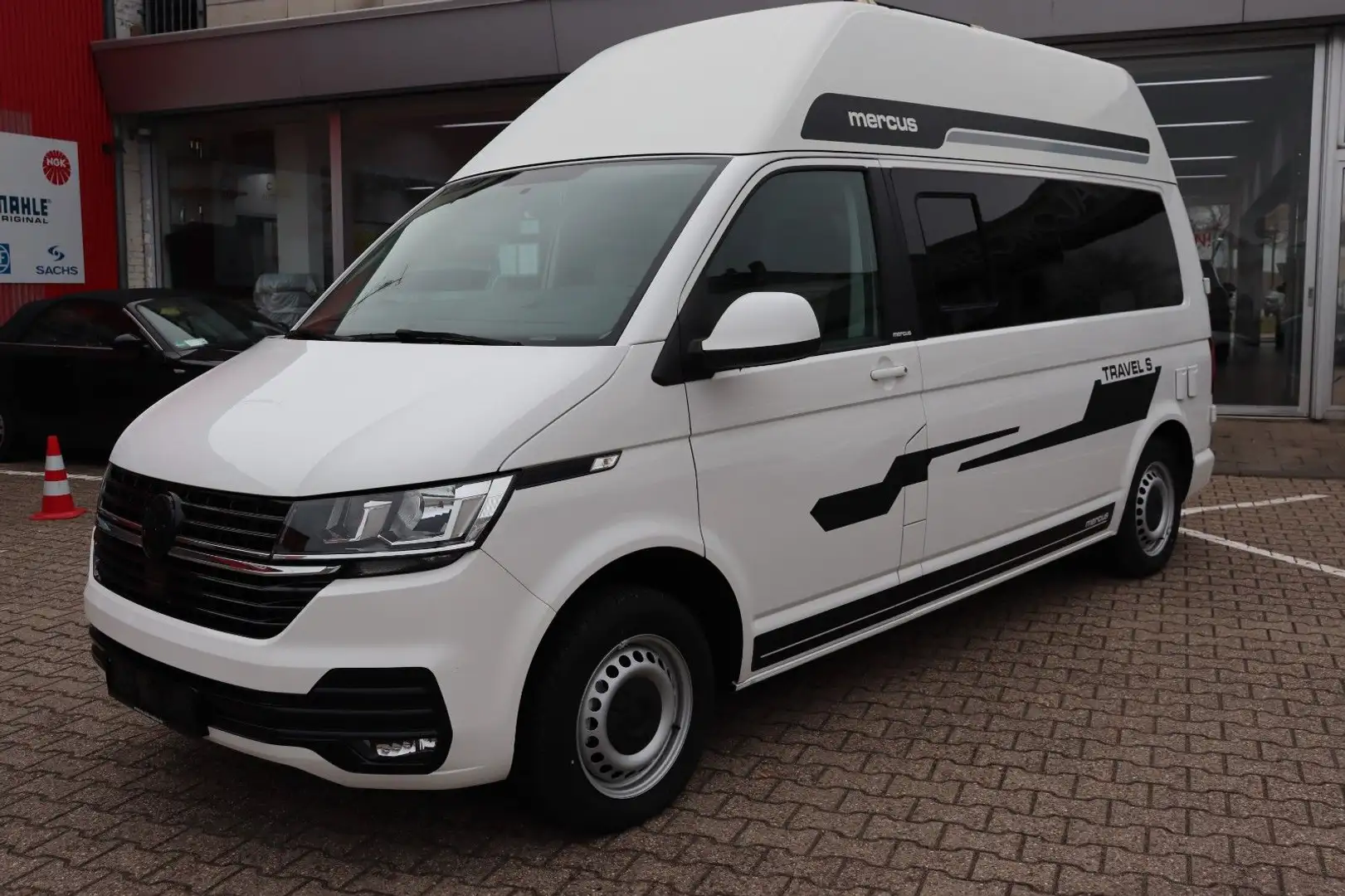 Volkswagen T6 Transporter T6.1 Mercus Hochdach LR FWD 2,0 TDI Lang SOFORT Weiß - 1