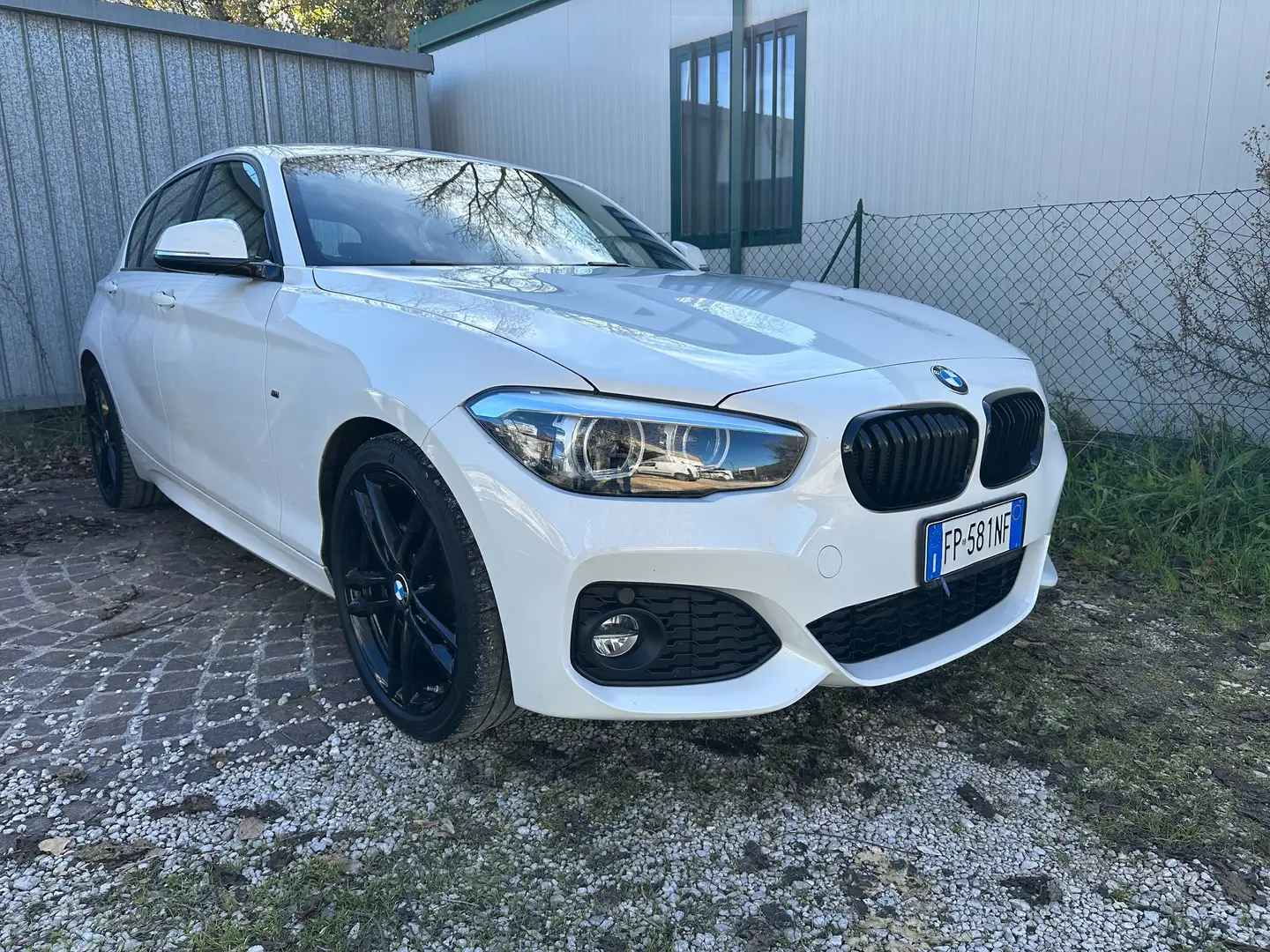BMW 116 Serie 1 F/20-21 2015 116d Msport 5p Bianco - 2