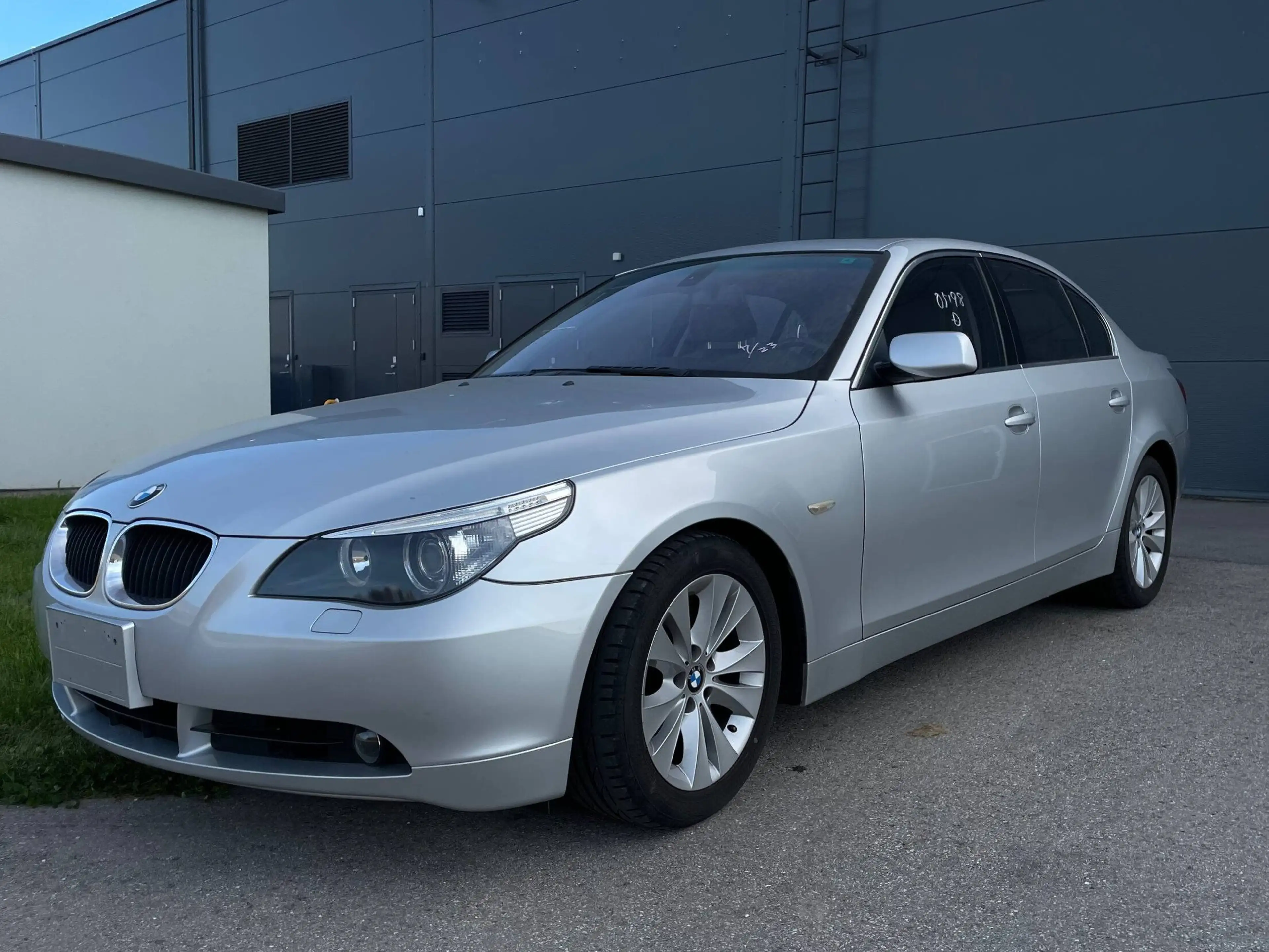 BMW 530 530i — photo 3