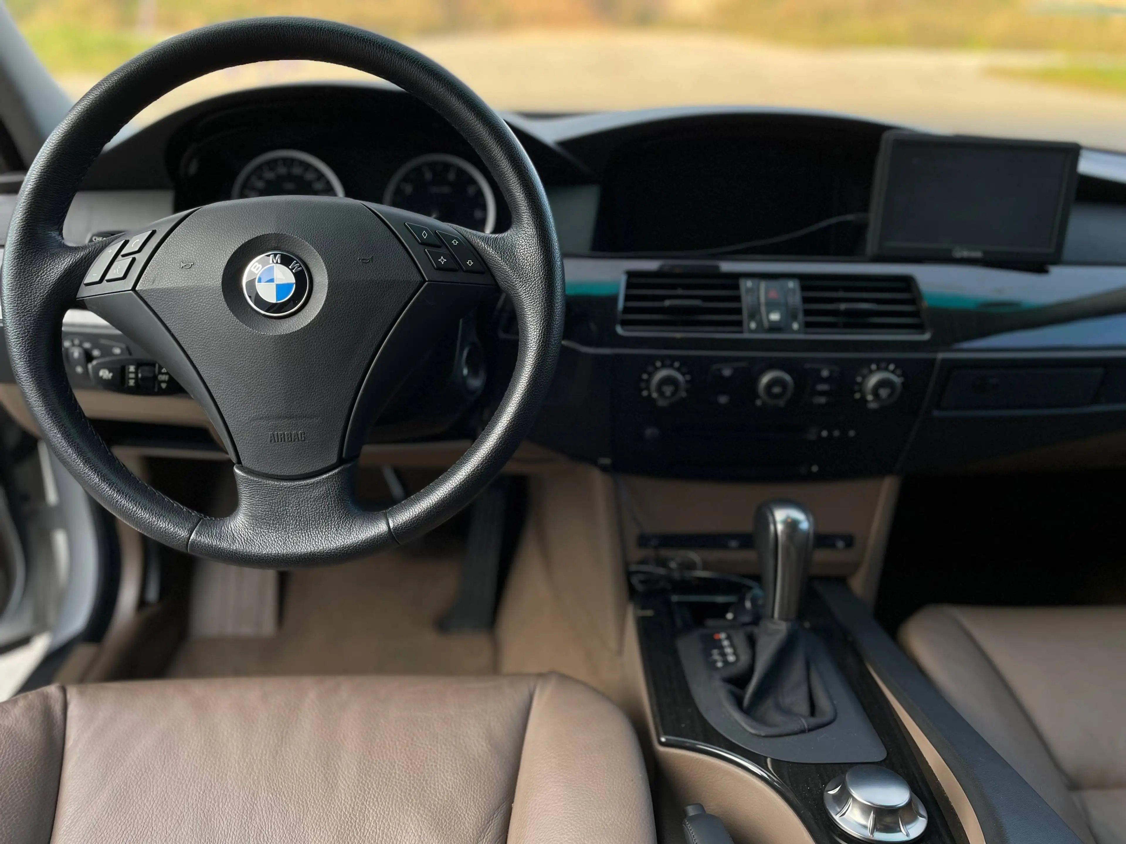 BMW 530 530i — photo 8