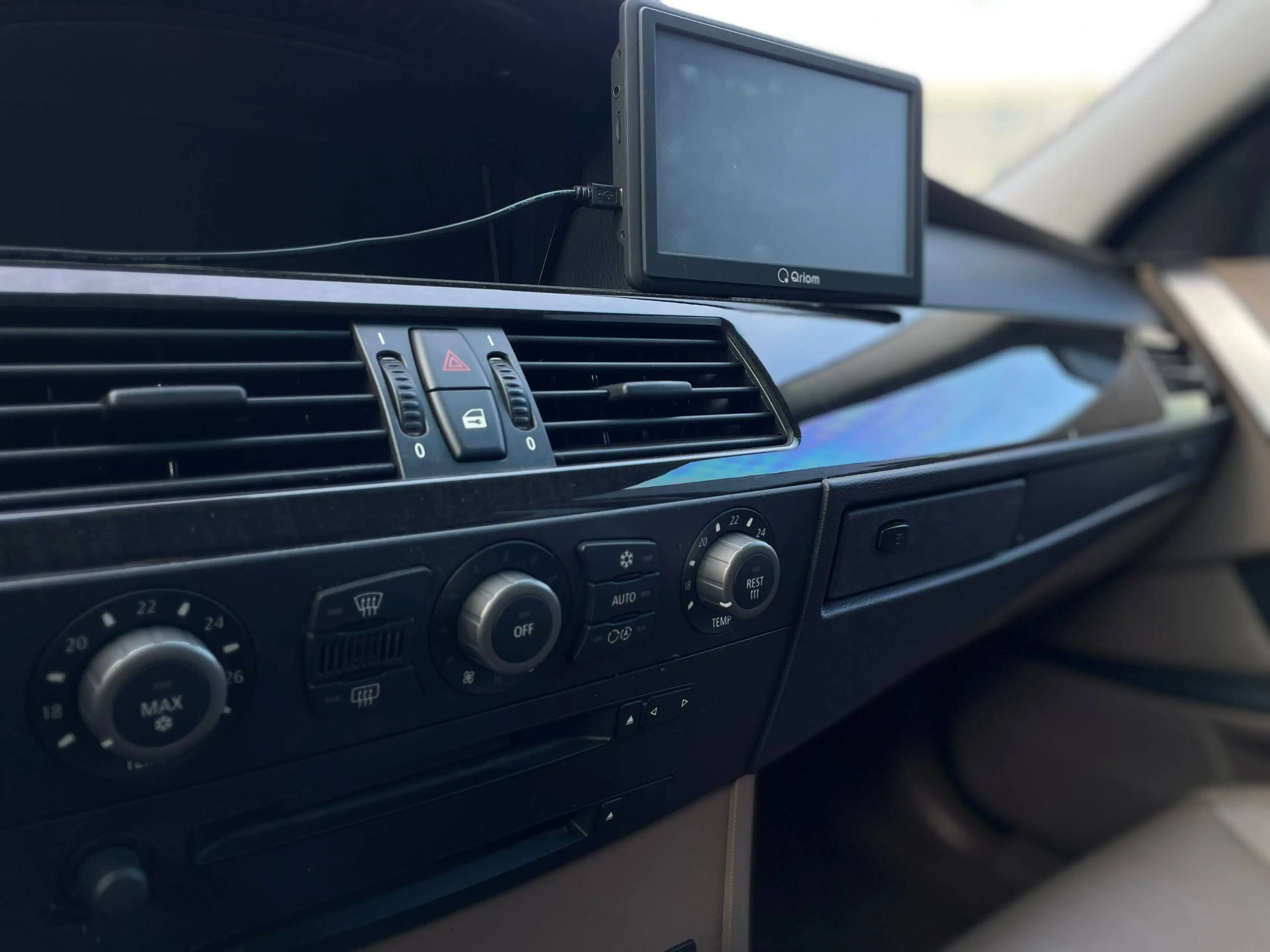 BMW 530 530i — photo 12