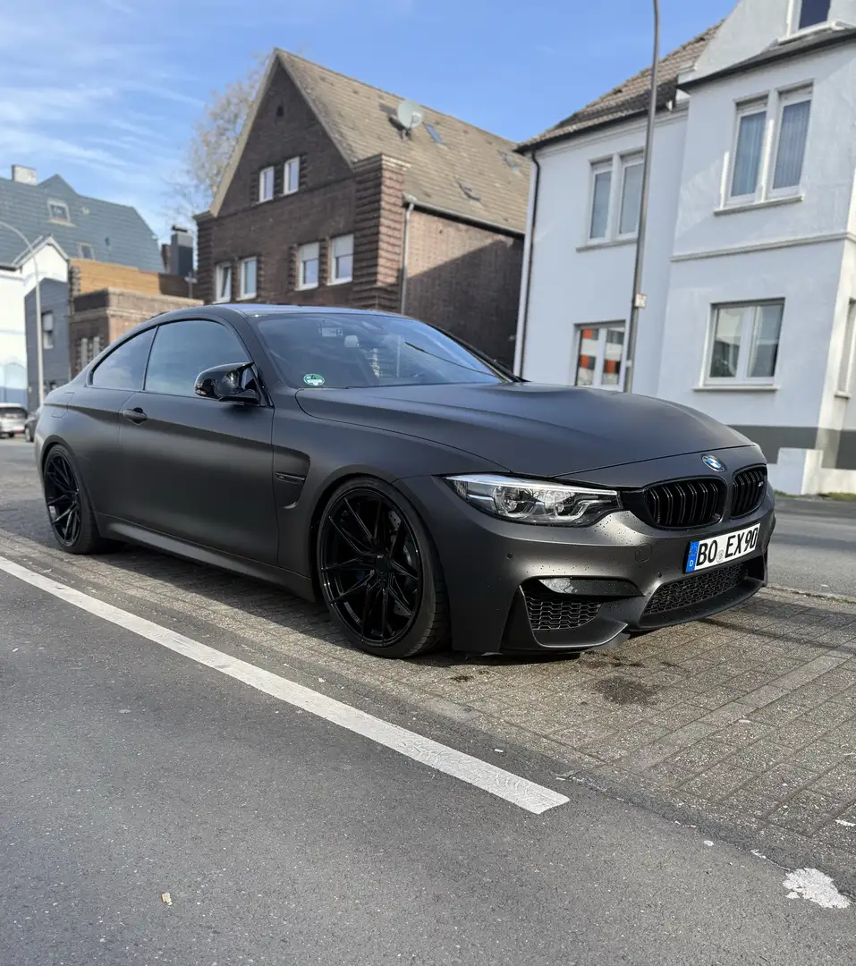 BMW M4 Coupe DKG - 2