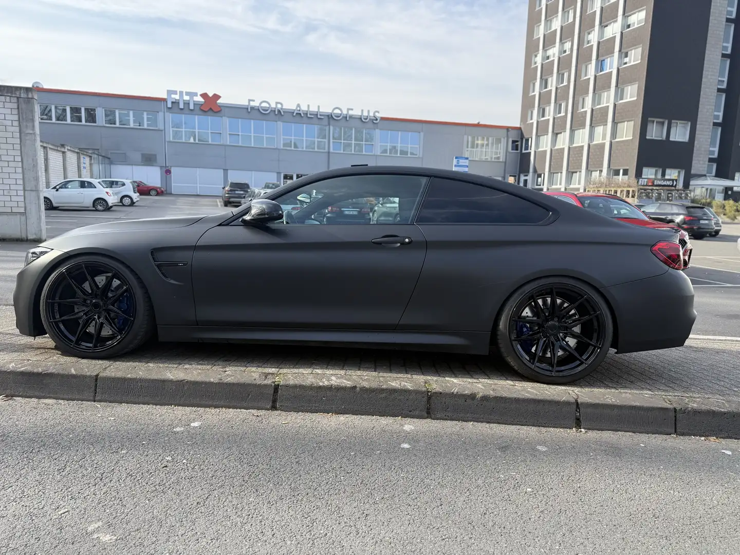 BMW M4 Coupe DKG - 1