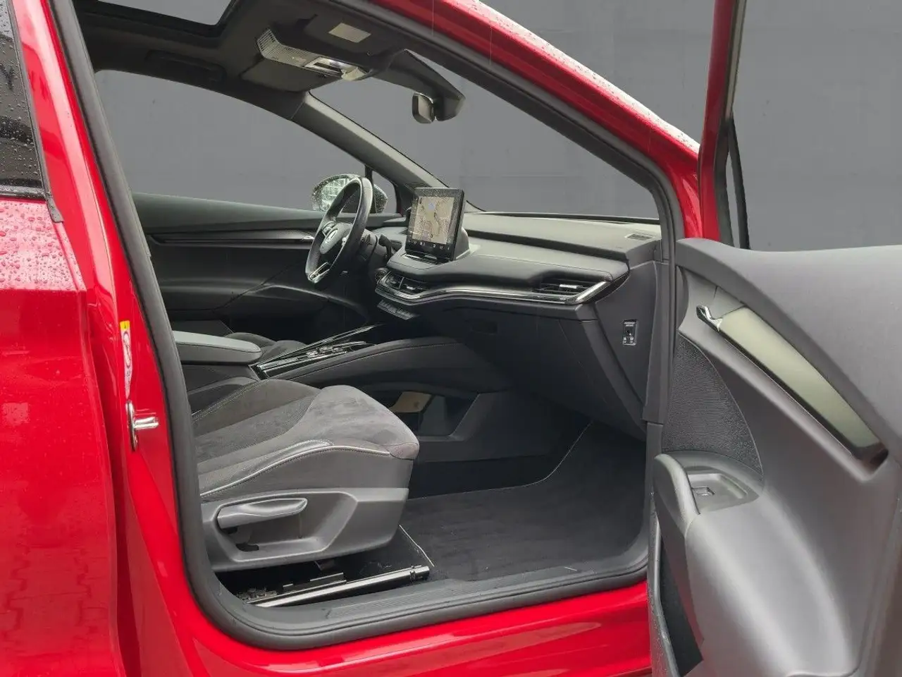 Skoda Enyaq iV 80x Sportline LEDER+NAV+AHK+PANO+CANTON, миниатюра 12