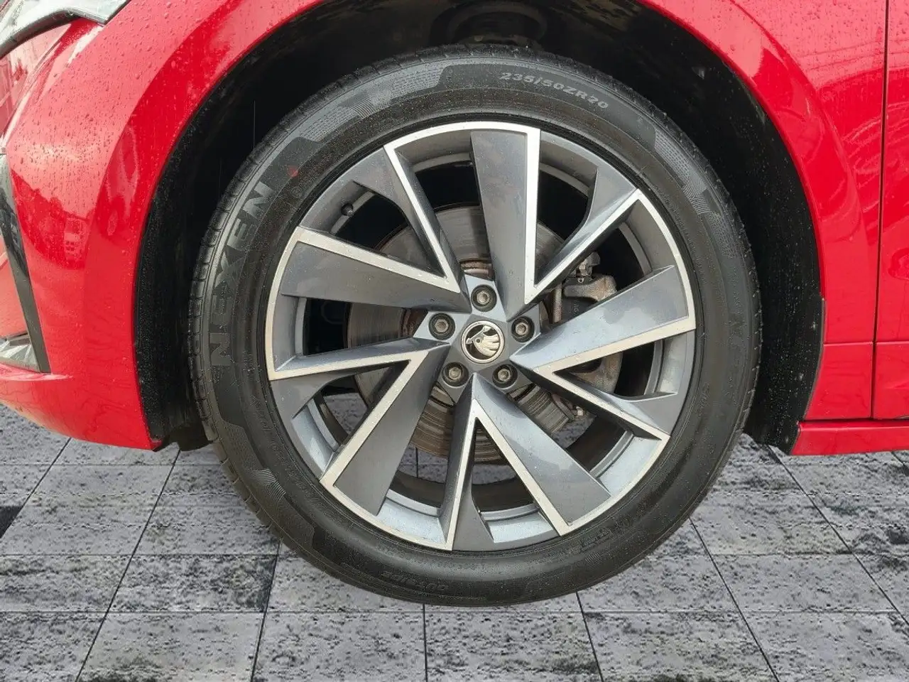Skoda Enyaq iV 80x Sportline LEDER+NAV+AHK+PANO+CANTON, миниатюра 8