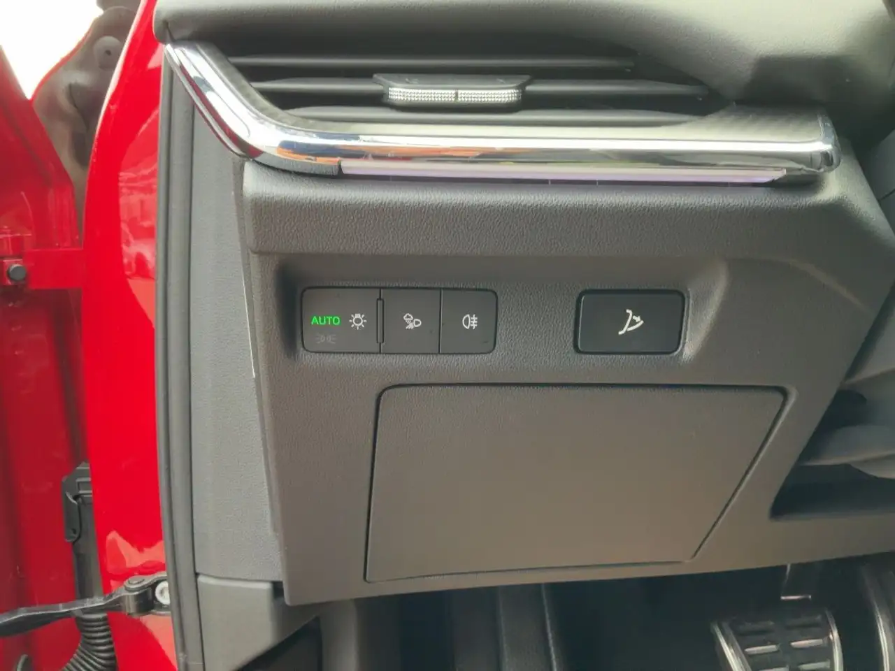 Skoda Enyaq iV 80x Sportline LEDER+NAV+AHK+PANO+CANTON, миниатюра 17