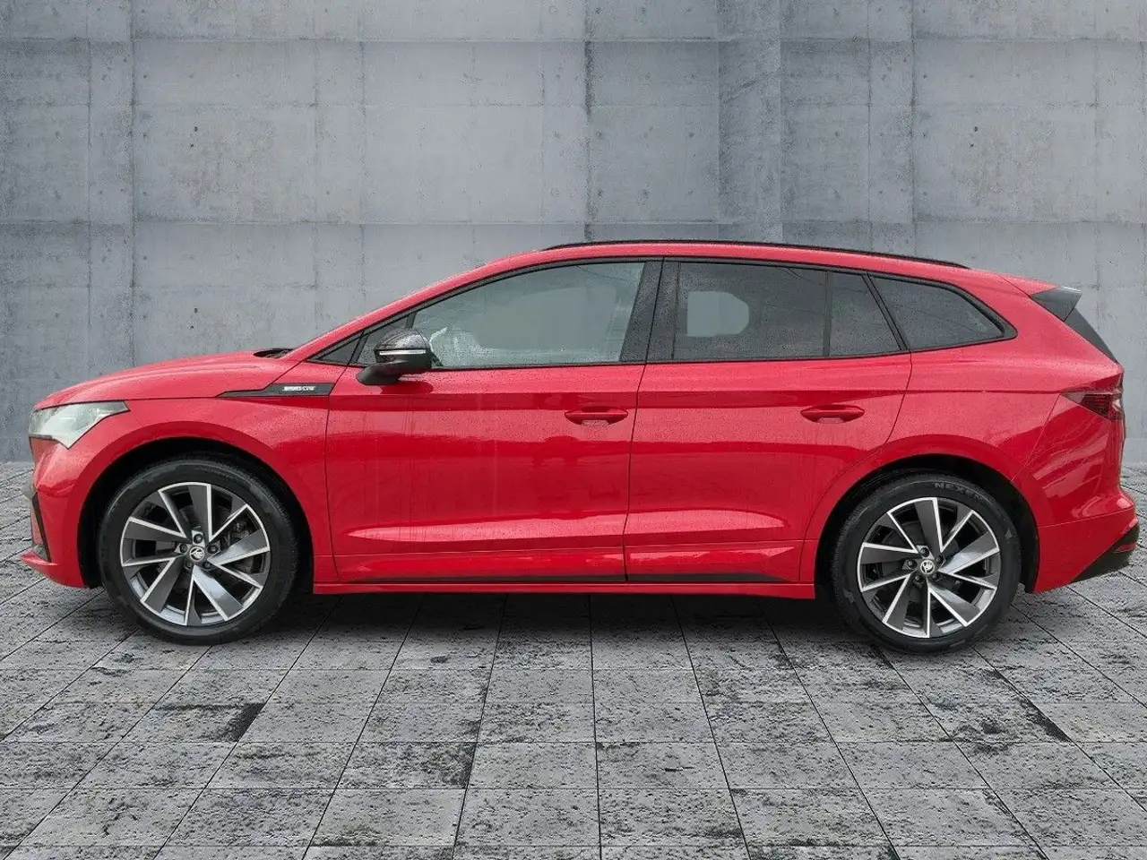 Skoda Enyaq iV 80x Sportline LEDER+NAV+AHK+PANO+CANTON, миниатюра 4