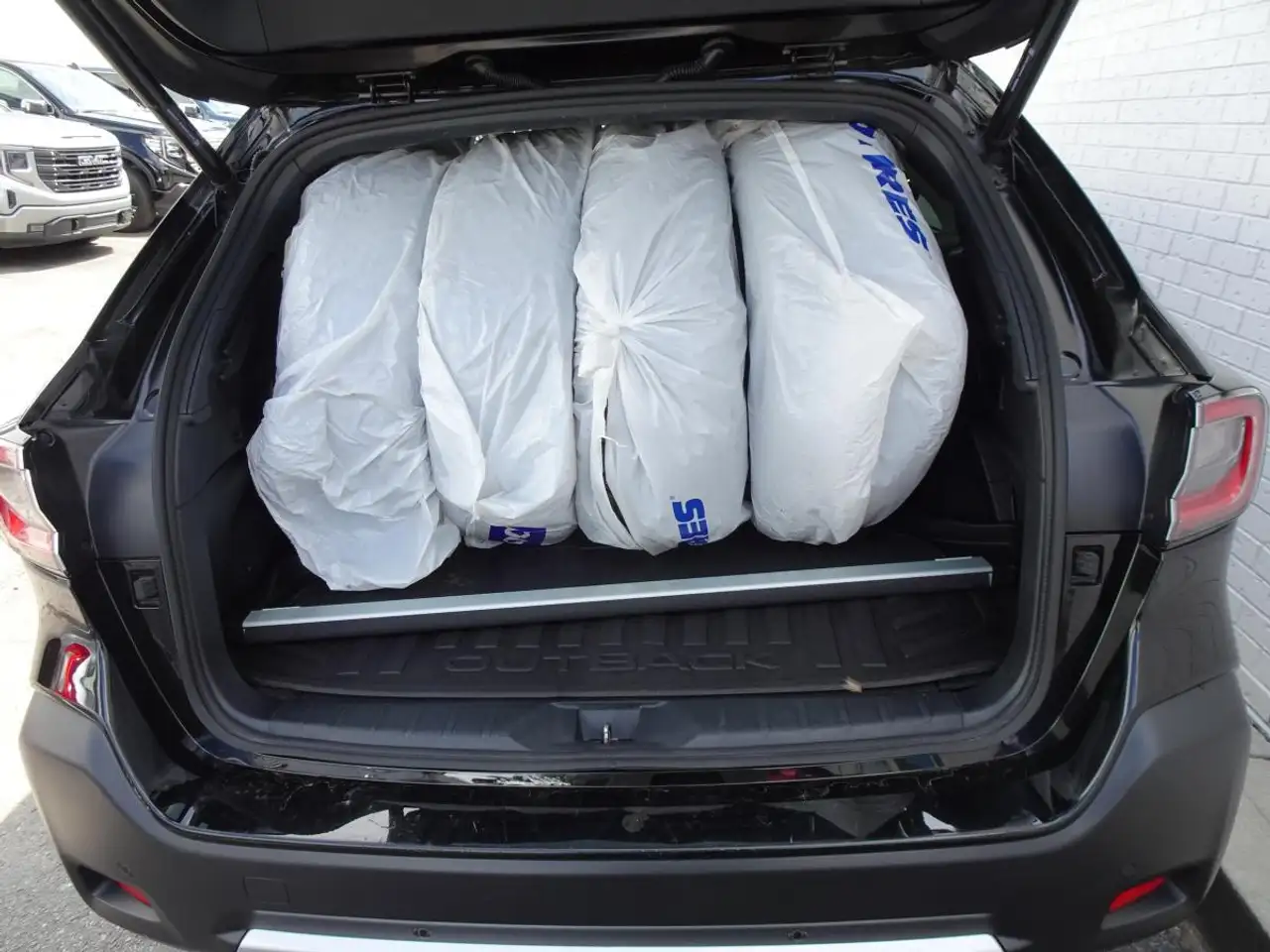 Subaru OUTBACK photo Subaru OUTBACK