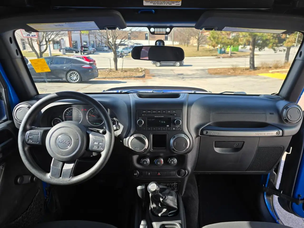 Jeep Wrangler снимка Jeep Wrangler