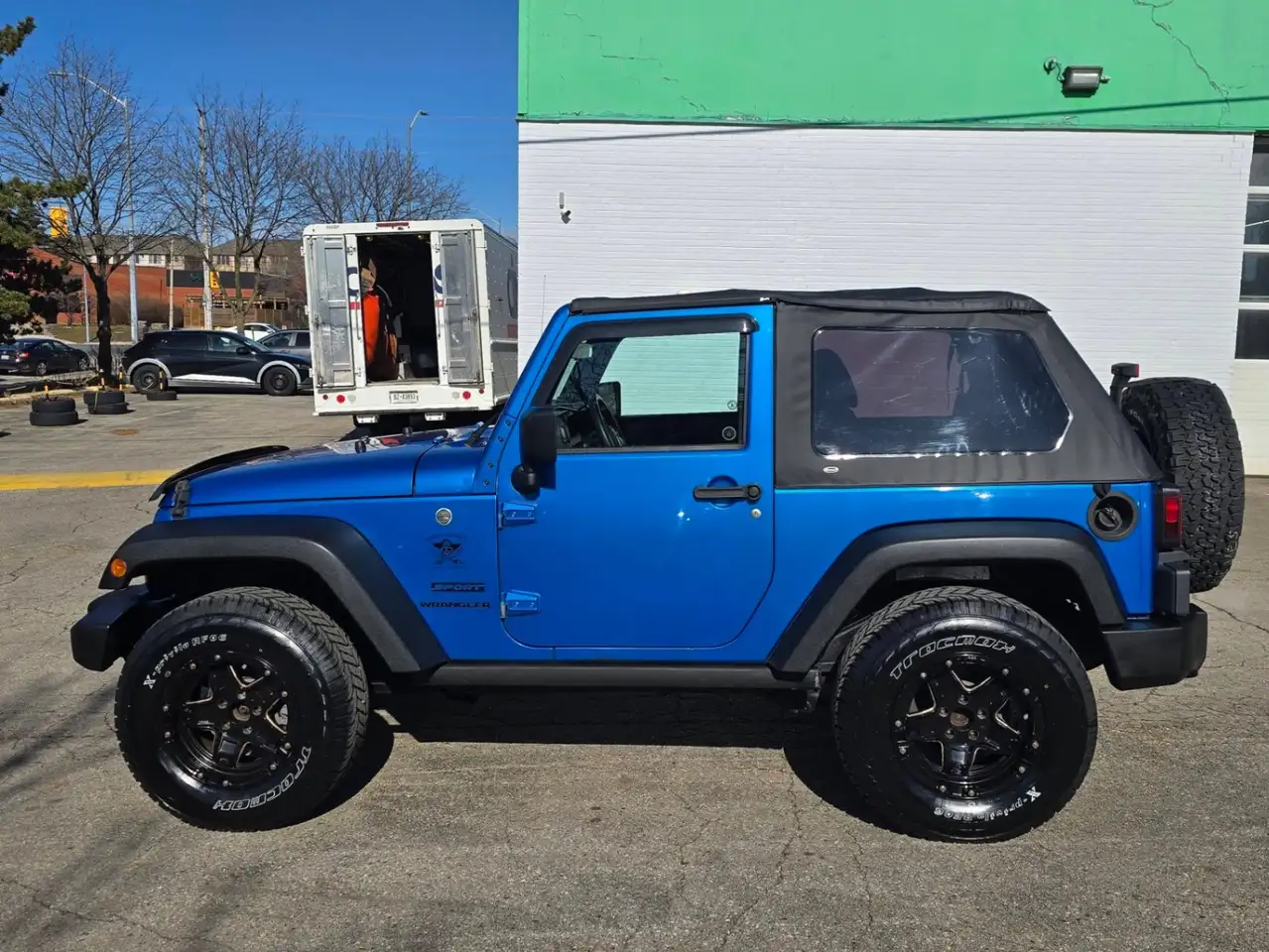 Jeep Wrangler снимка Jeep Wrangler