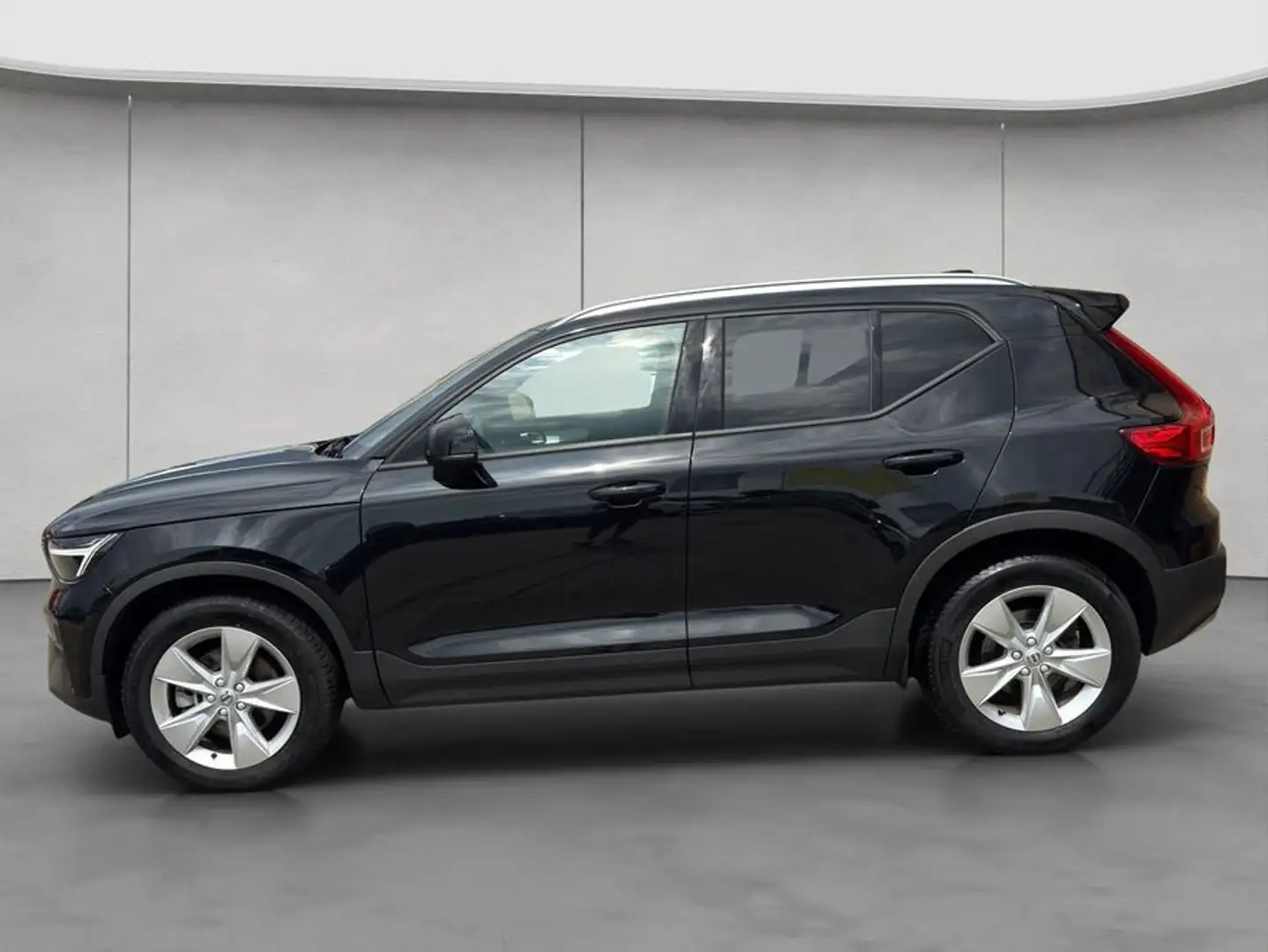 Volvo XC40 XC40 B3 DKG Google-Maps LED Kamera PDCv+h AHK Schwarz - 2