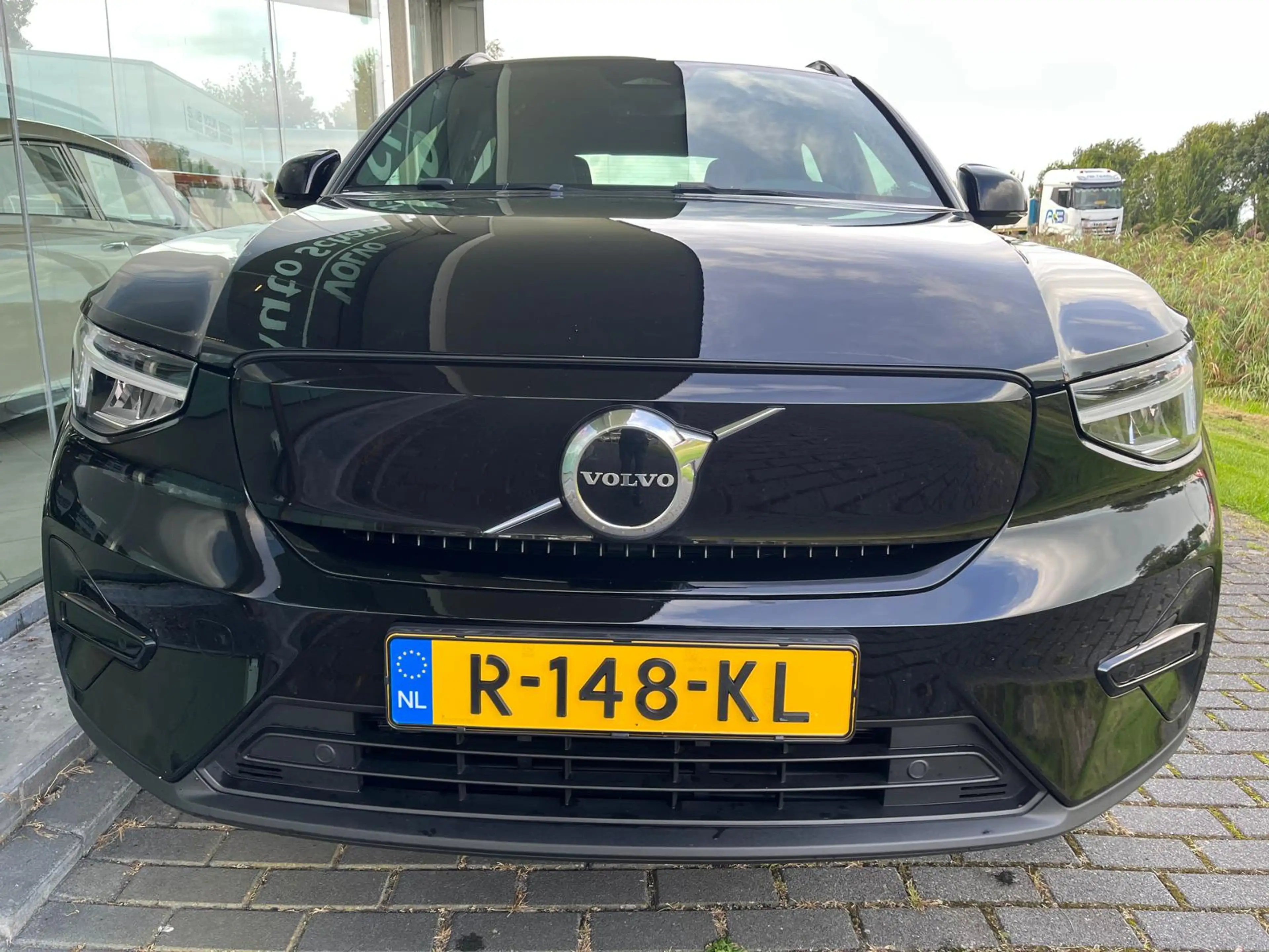 Volvo XC40 Recharge Plus 70 kWh | Rijklaar incl 12 mnd Bovag — photo 4