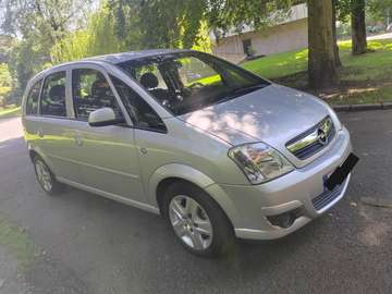 1.4i Enjoy**prête à immatriculé**1pro*88km*carnet*