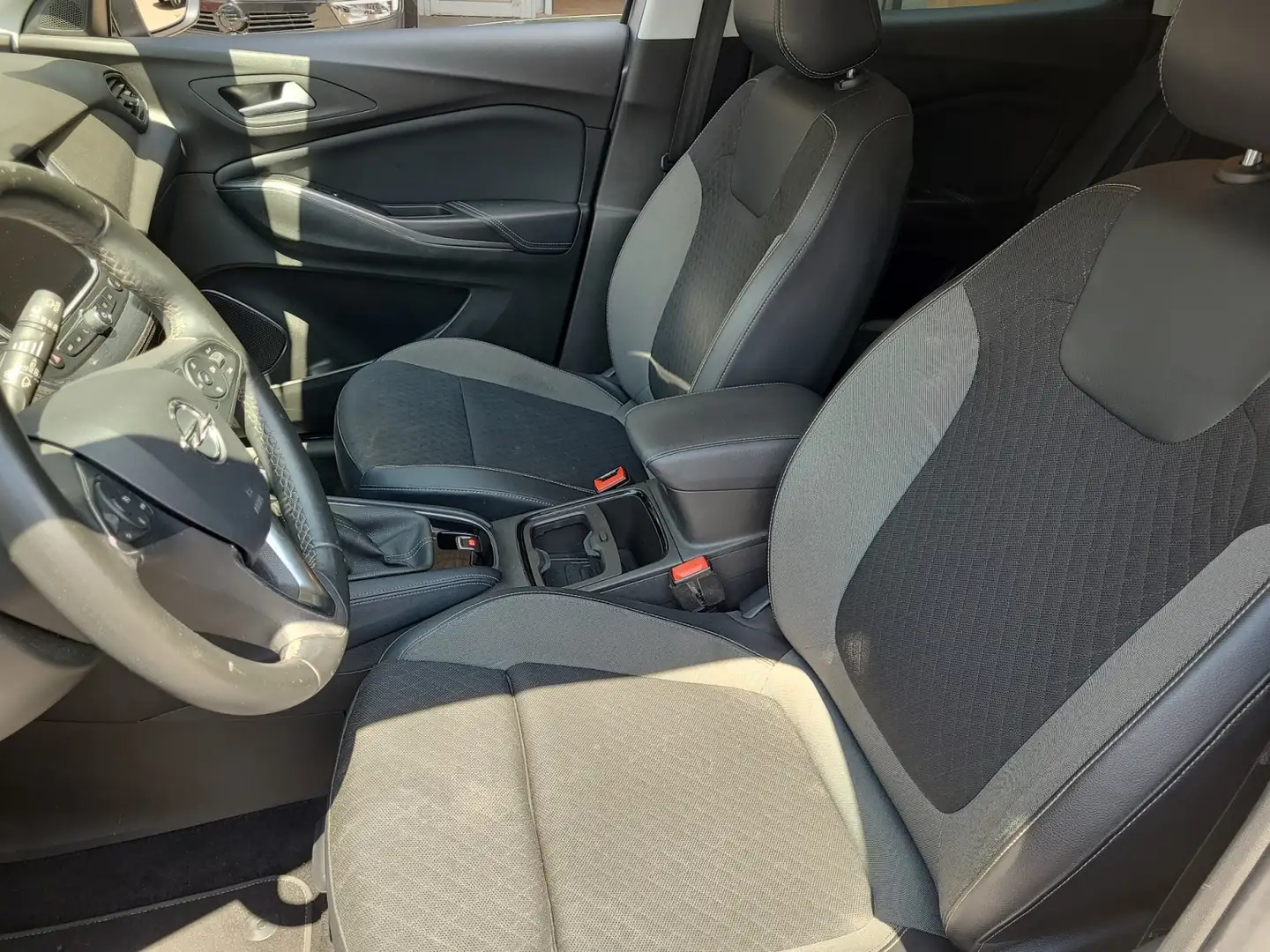 Opel Grandland 1.2 Turbo Navi*Parksensoren*Kamera Grijs - 2